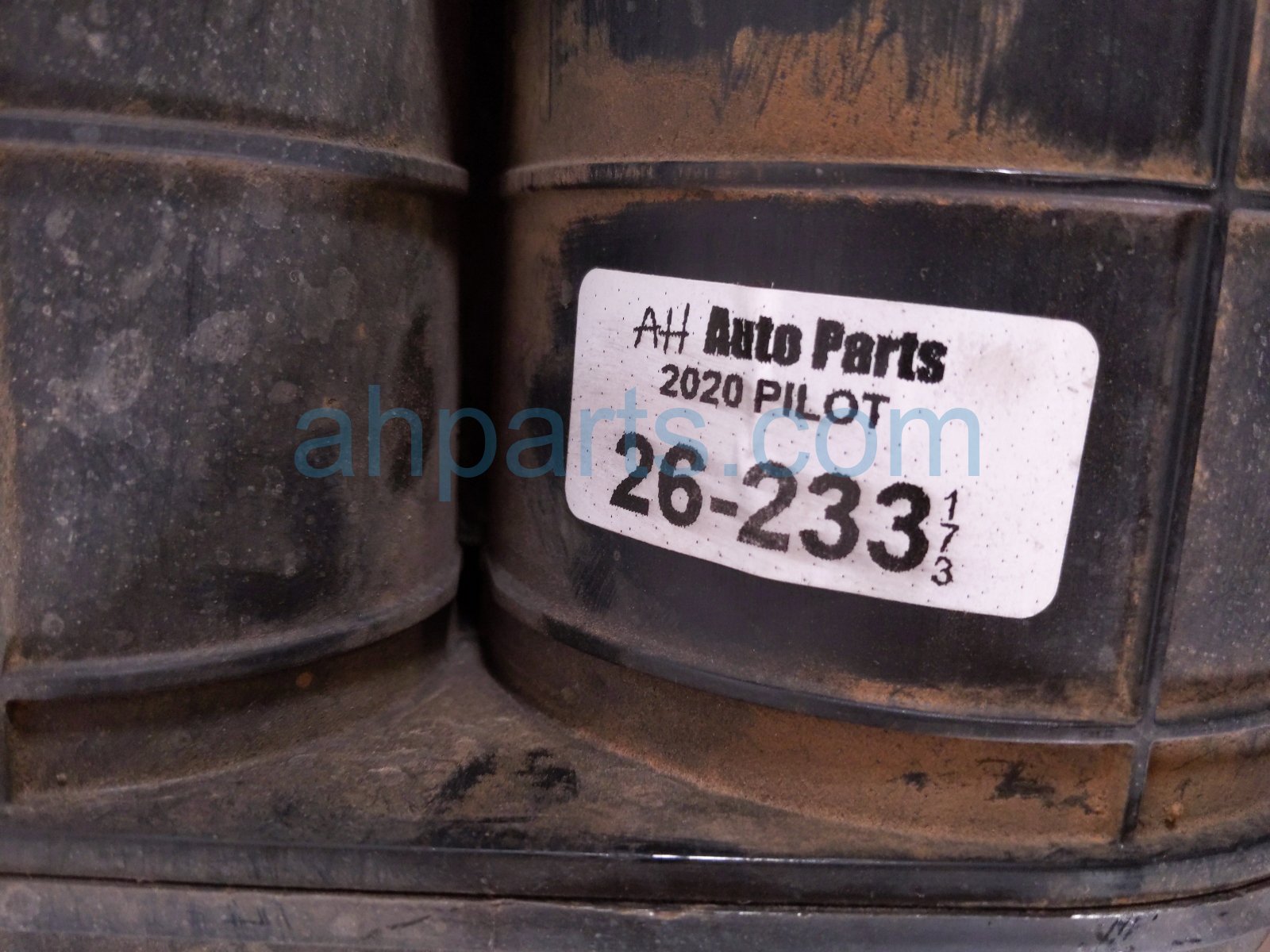 2020 Honda Pilot Fuel Vapor Charcoal Canister 3.5l 17011 TG7 A11 Replacement 2020 Honda Pilot Fuel Vapor Charcoal Canister 3.5l 17011 TG7 A11 Replacement thumbnail