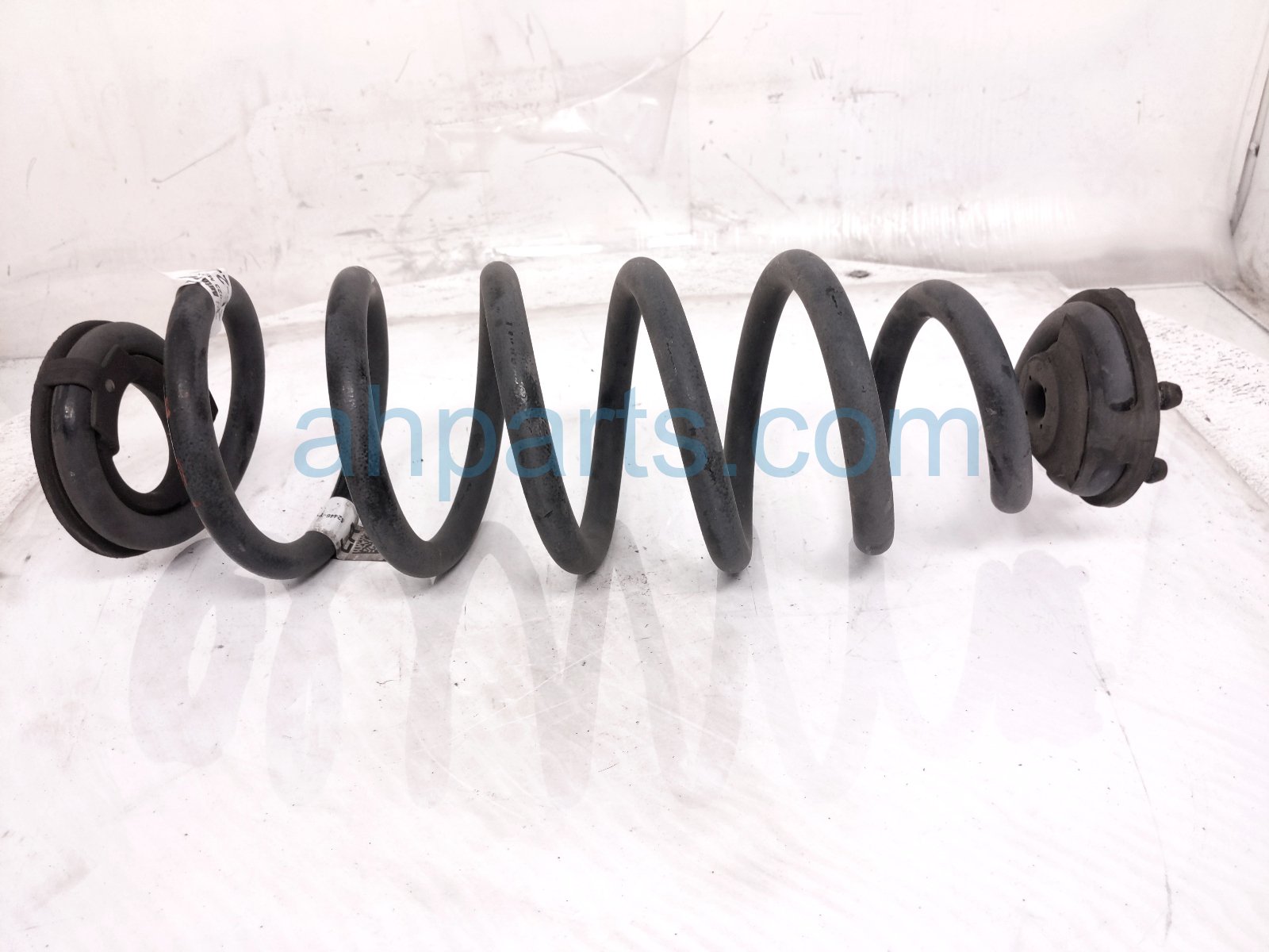 2023 Acura MDX Strut / / Shock Absorber Rear Driver Coil Spring Awd 52446 TYA A11 Replacement 2023 Acura MDX Strut / / Shock Absorber Rear Driver Coil Spring Awd 52446 TYA A11 Replacement thumbnail