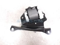 Toyota 3RD ROW MID BELT RETRACTOR - BLACK Toyota 3RD ROW MID BELT RETRACTOR - BLACK