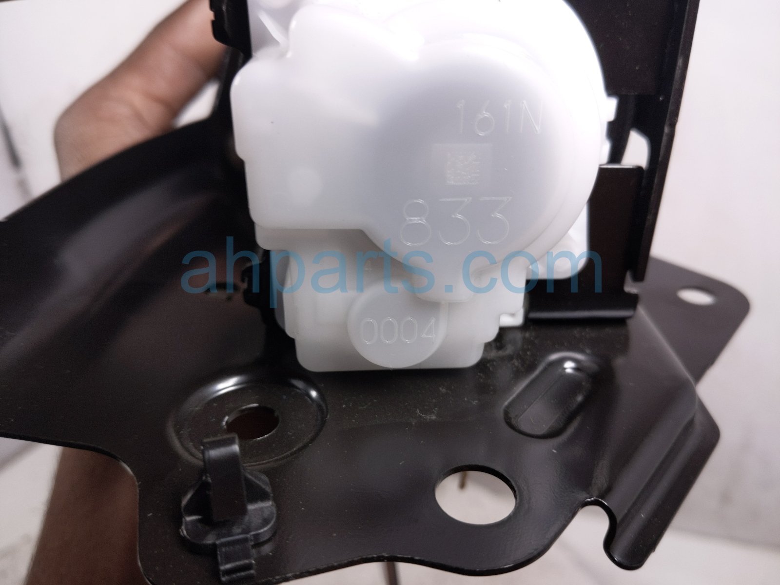 2022 Toyota Sienna Rear Seat 3rd Row Mid Belt Retractor Black 73510 08021 B0 Replacement 2022 Toyota Sienna Rear Seat 3rd Row Mid Belt Retractor Black 73510 08021 B0 Replacement thumbnail
