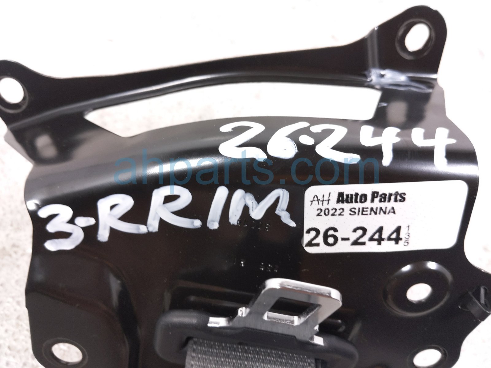 2022 Toyota Sienna Rear Seat 3rd Row Mid Belt Retractor Black 73510 08021 B0 Replacement 2022 Toyota Sienna Rear Seat 3rd Row Mid Belt Retractor Black 73510 08021 B0 Replacement thumbnail