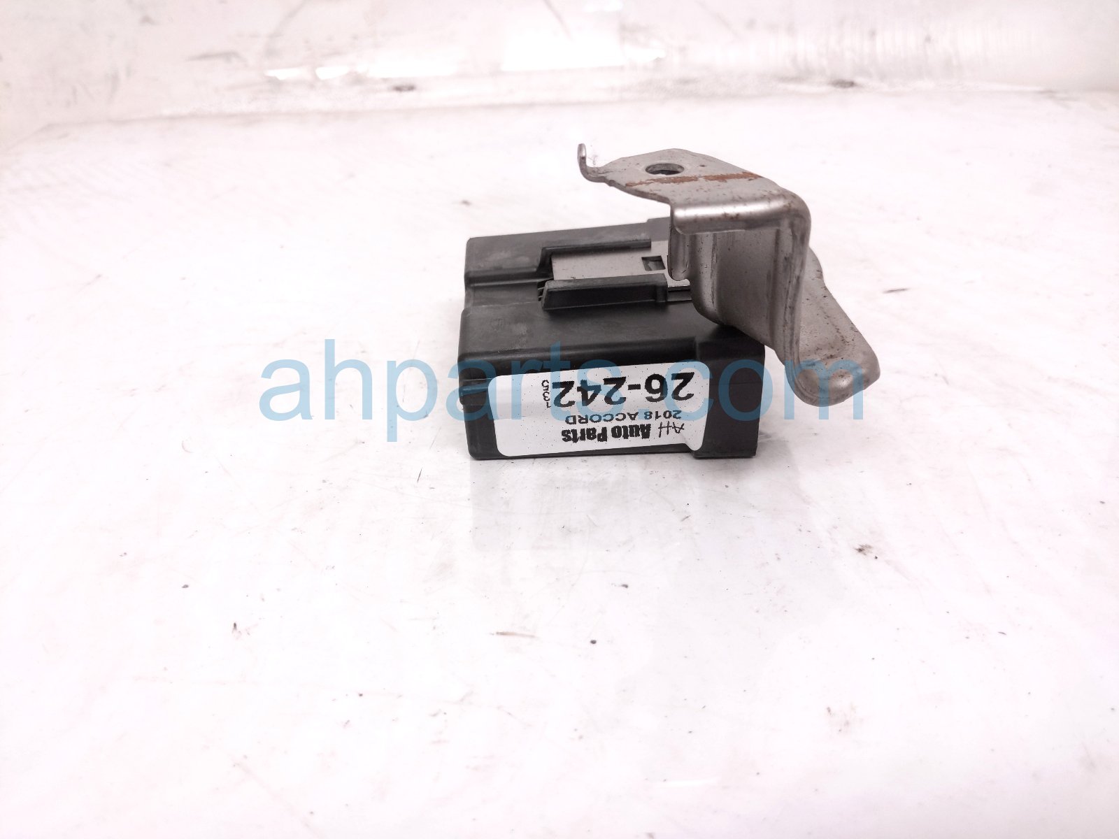 2018 Honda Accord Parking Assist Control Module Front Passenger 39670 TVA A01 Replacement 2018 Honda Accord Parking Assist Control Module Front Passenger 39670 TVA A01 Replacement thumbnail