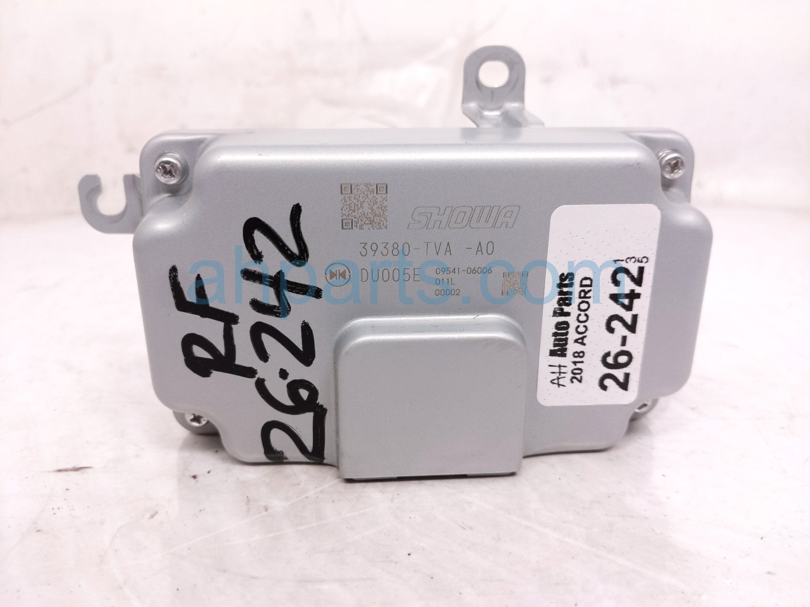 2018 Honda Accord Adaptive Damper System Control Unit 39380 TVA A00 Replacement 2018 Honda Accord Adaptive Damper System Control Unit 39380 TVA A00 Replacement thumbnail
