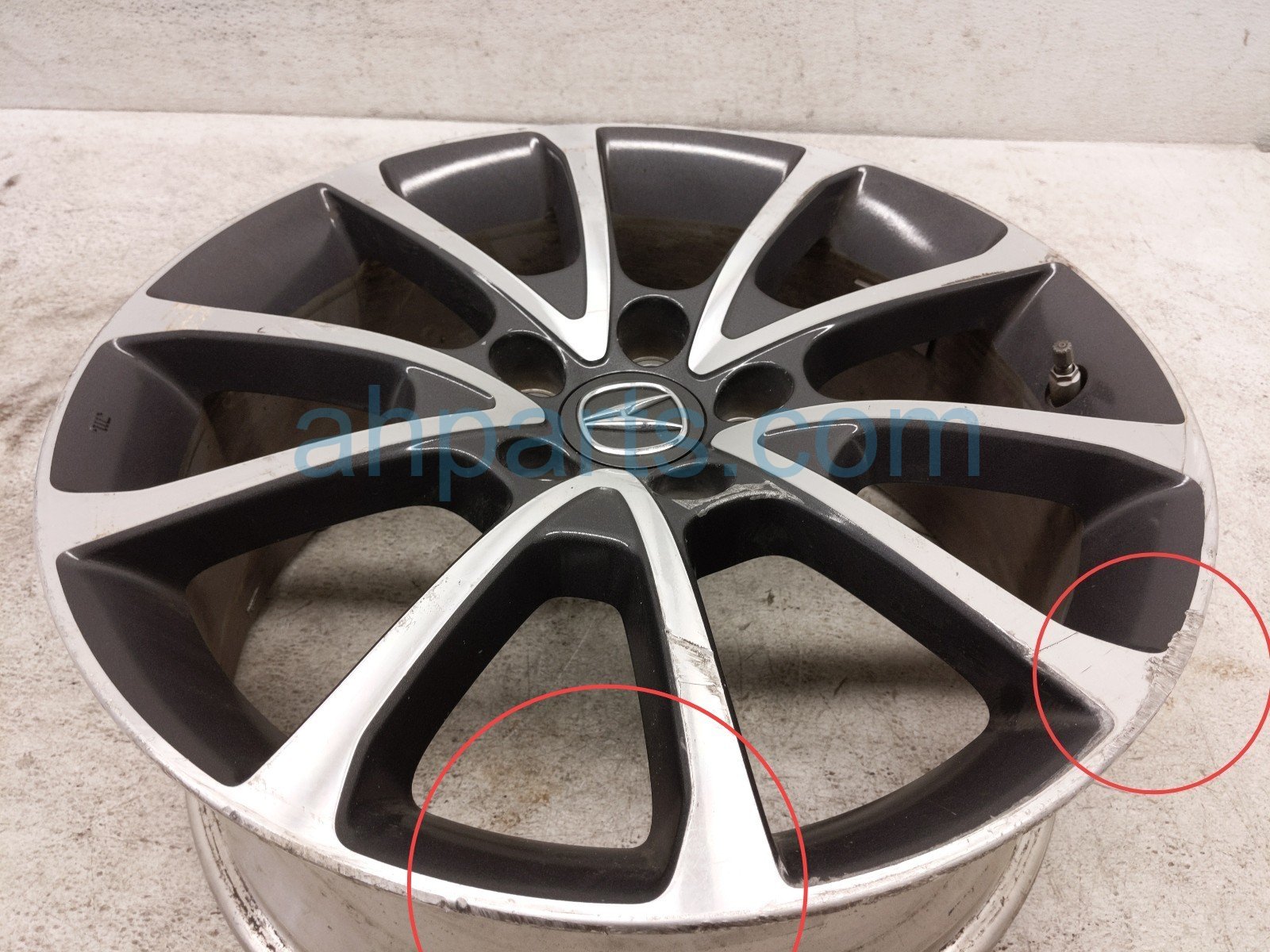 2015 Acura TLX Front Passenger Wheel / Rim 42700 TZ3 A31 Replacement 2015 Acura TLX Front Passenger Wheel / Rim 42700 TZ3 A31 Replacement thumbnail