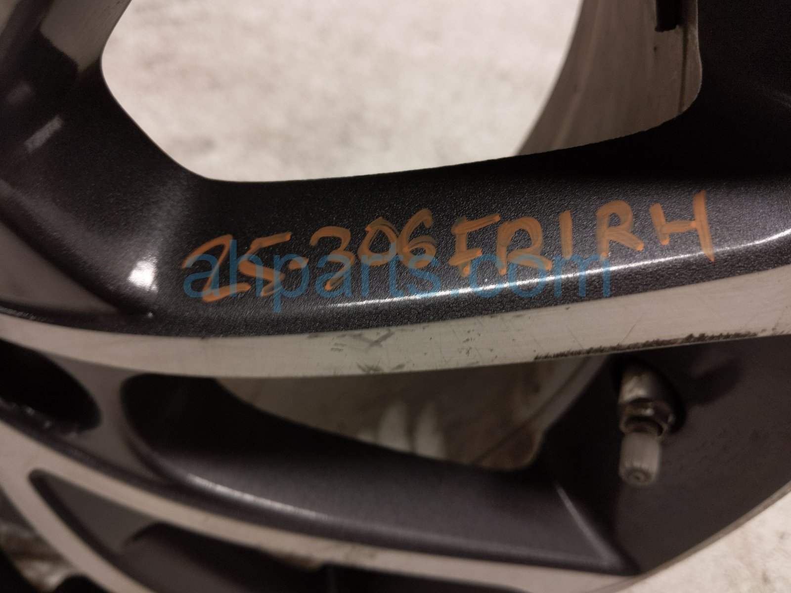 2015 Acura TLX Front Passenger Wheel / Rim 42700 TZ3 A31 Replacement 2015 Acura TLX Front Passenger Wheel / Rim 42700 TZ3 A31 Replacement thumbnail