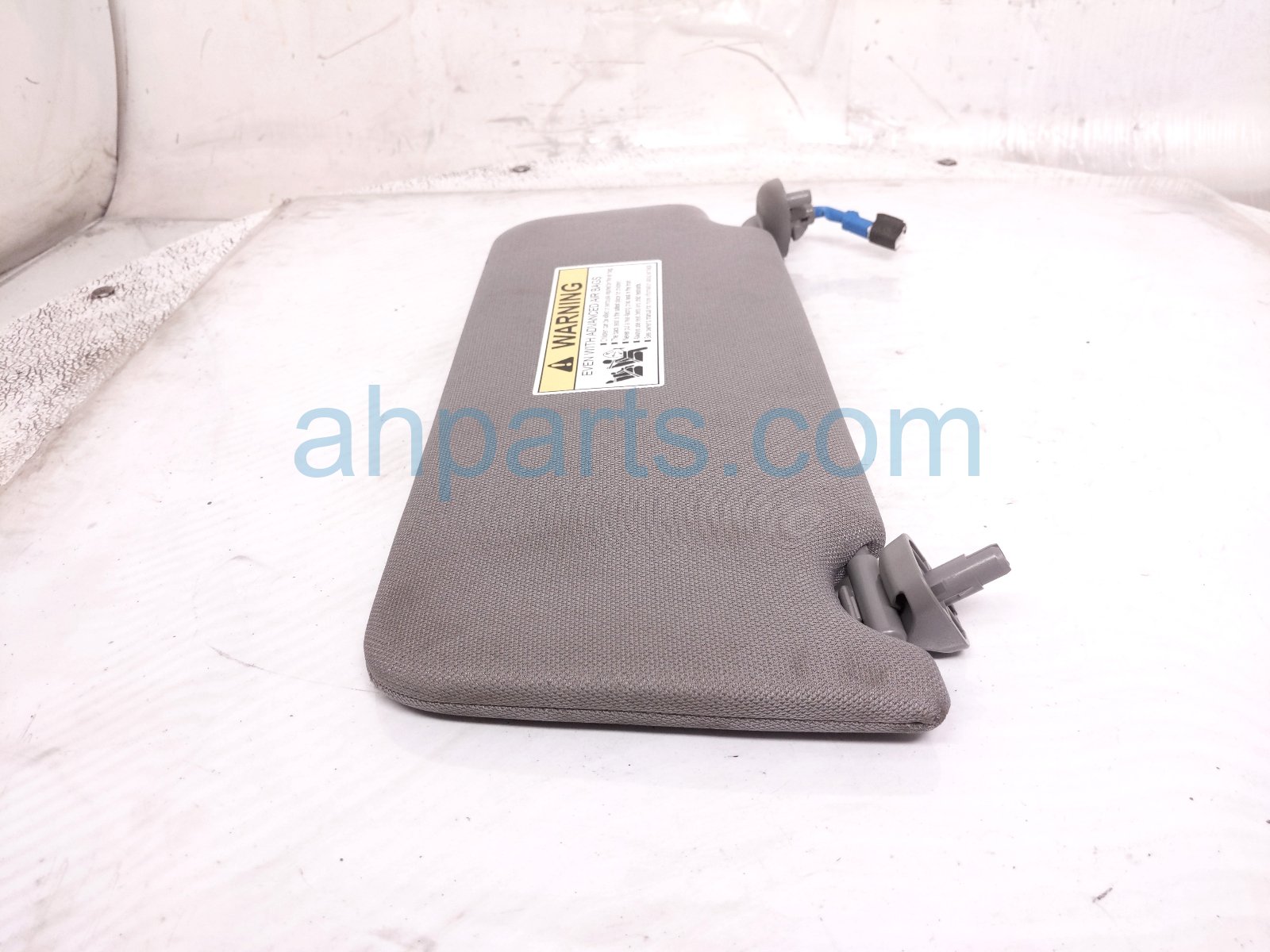 2018 Honda Accord Passenger Sun Visor Grey 83230 TVA A01ZC Replacement 2018 Honda Accord Passenger Sun Visor Grey 83230 TVA A01ZC Replacement thumbnail
