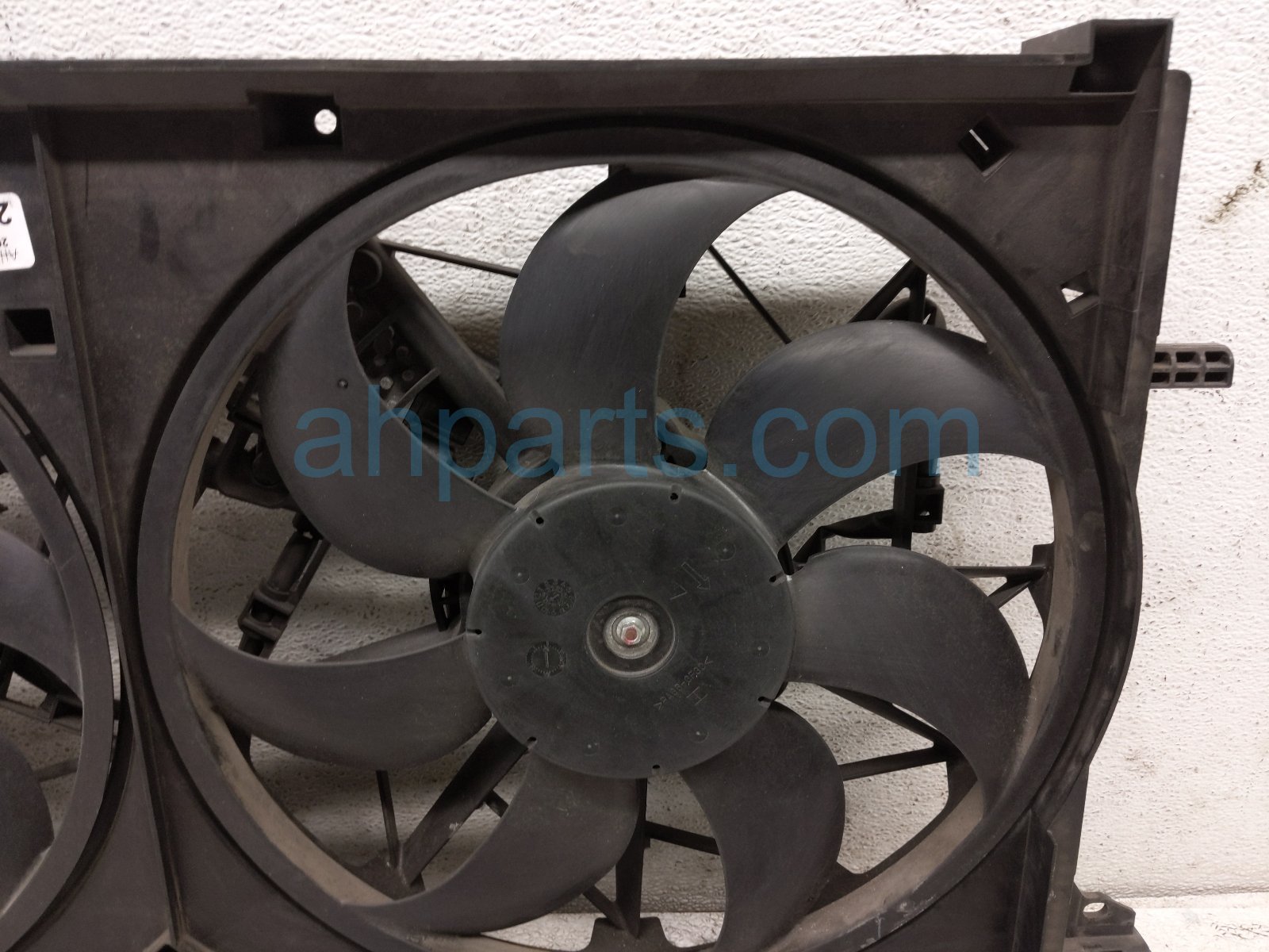 2021 Nissan Rogue Cooling Radiator Fan Assembly 2.5l 21481 6RA0A Replacement 2021 Nissan Rogue Cooling Radiator Fan Assembly 2.5l 21481 6RA0A Replacement thumbnail