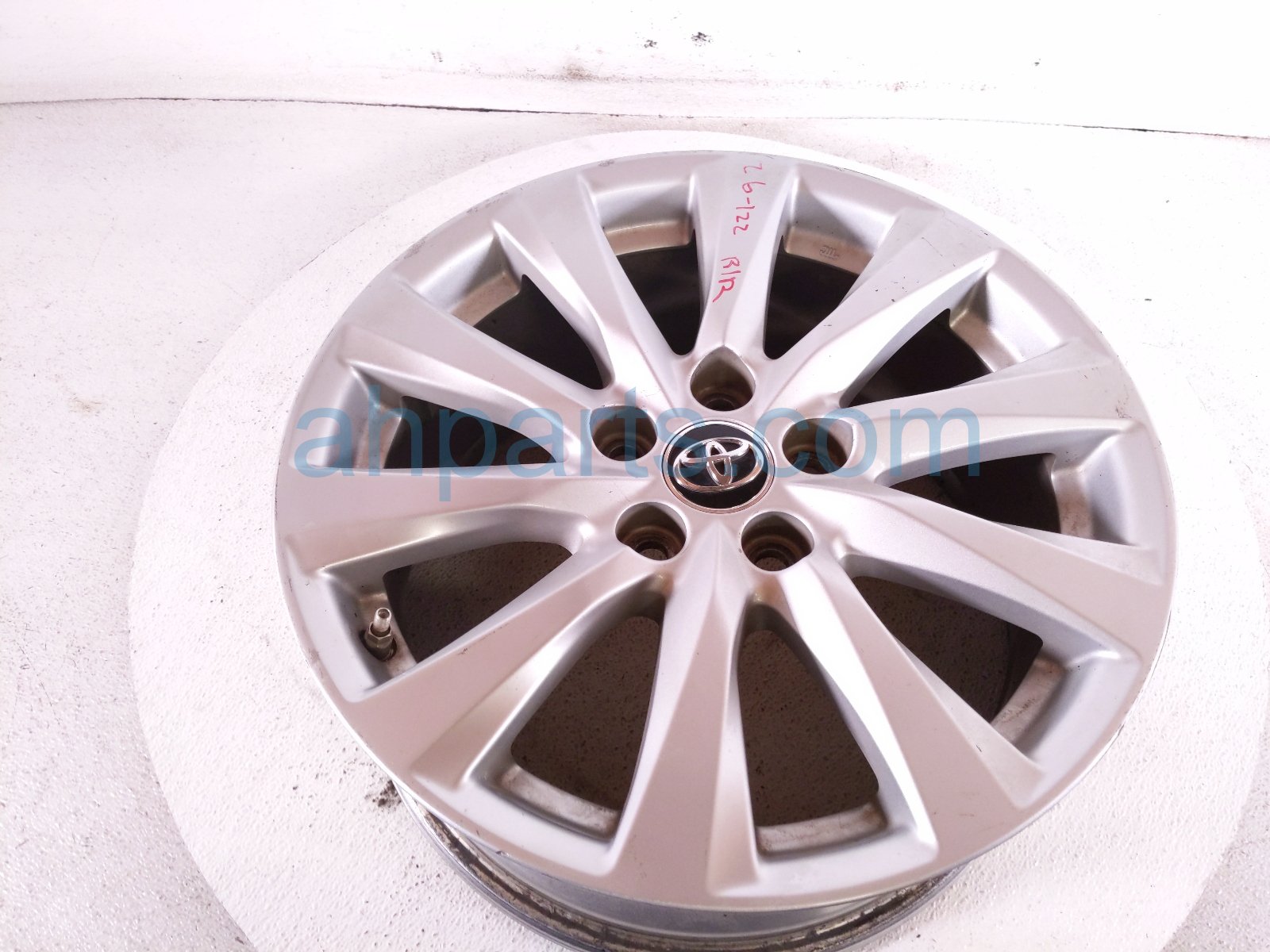 2018 Toyota Camry Rear Passenger Wheel / Rim 42611 33C60 Replacement 2018 Toyota Camry Rear Passenger Wheel / Rim 42611 33C60 Replacement thumbnail