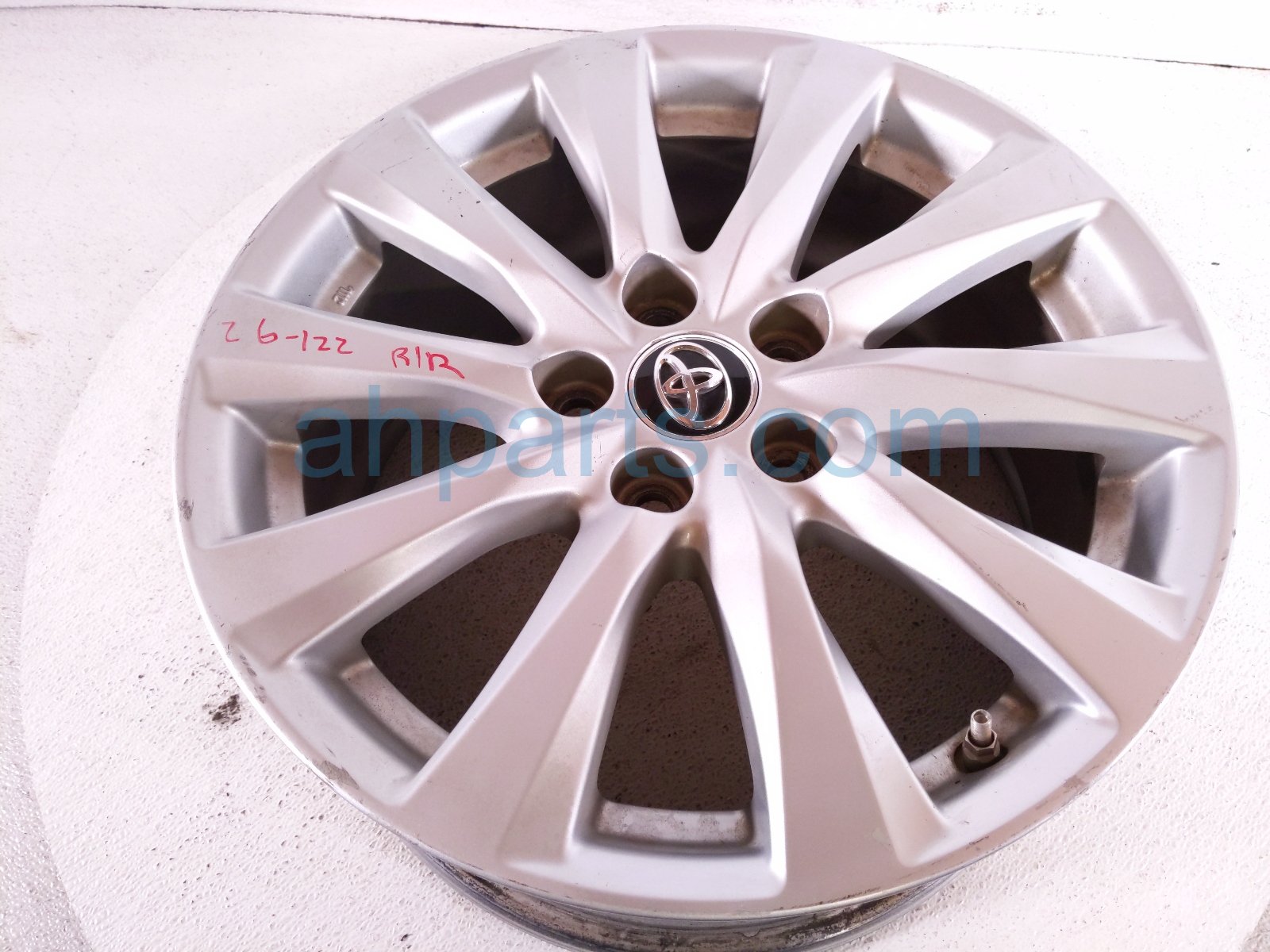 2018 Toyota Camry Rear Passenger Wheel / Rim 42611 33C60 Replacement 2018 Toyota Camry Rear Passenger Wheel / Rim 42611 33C60 Replacement thumbnail