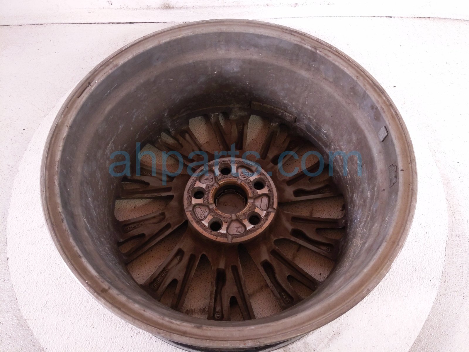 2019 Lexus Es300h Rear Passenger Wheel / Rim 18x8 42611 33E60 Replacement 2019 Lexus Es300h Rear Passenger Wheel / Rim 18x8 42611 33E60 Replacement thumbnail