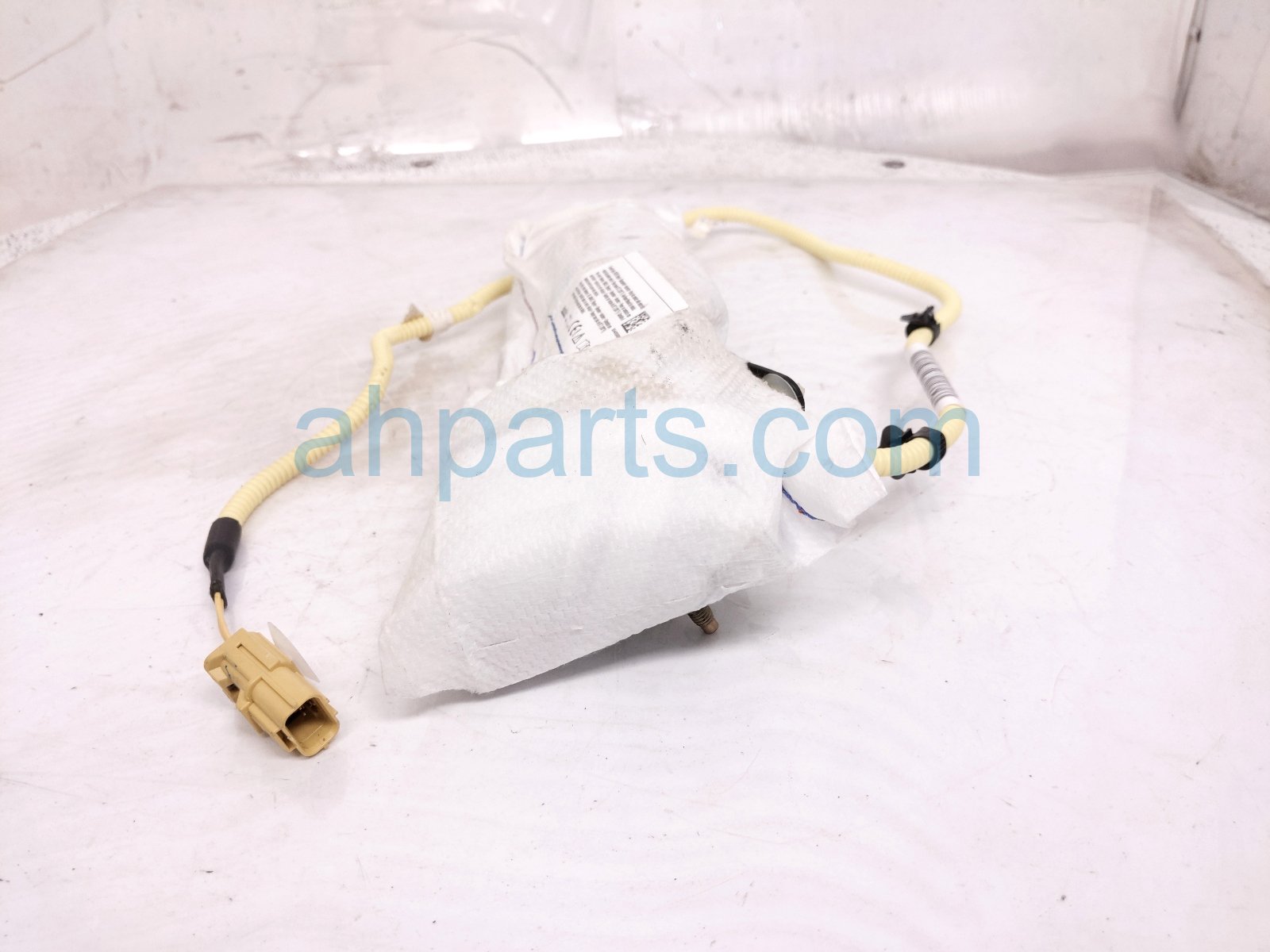 2019 Honda Accord Driver Seat Airbag 78055 TVA A82 Replacement 2019 Honda Accord Driver Seat Airbag 78055 TVA A82 Replacement thumbnail