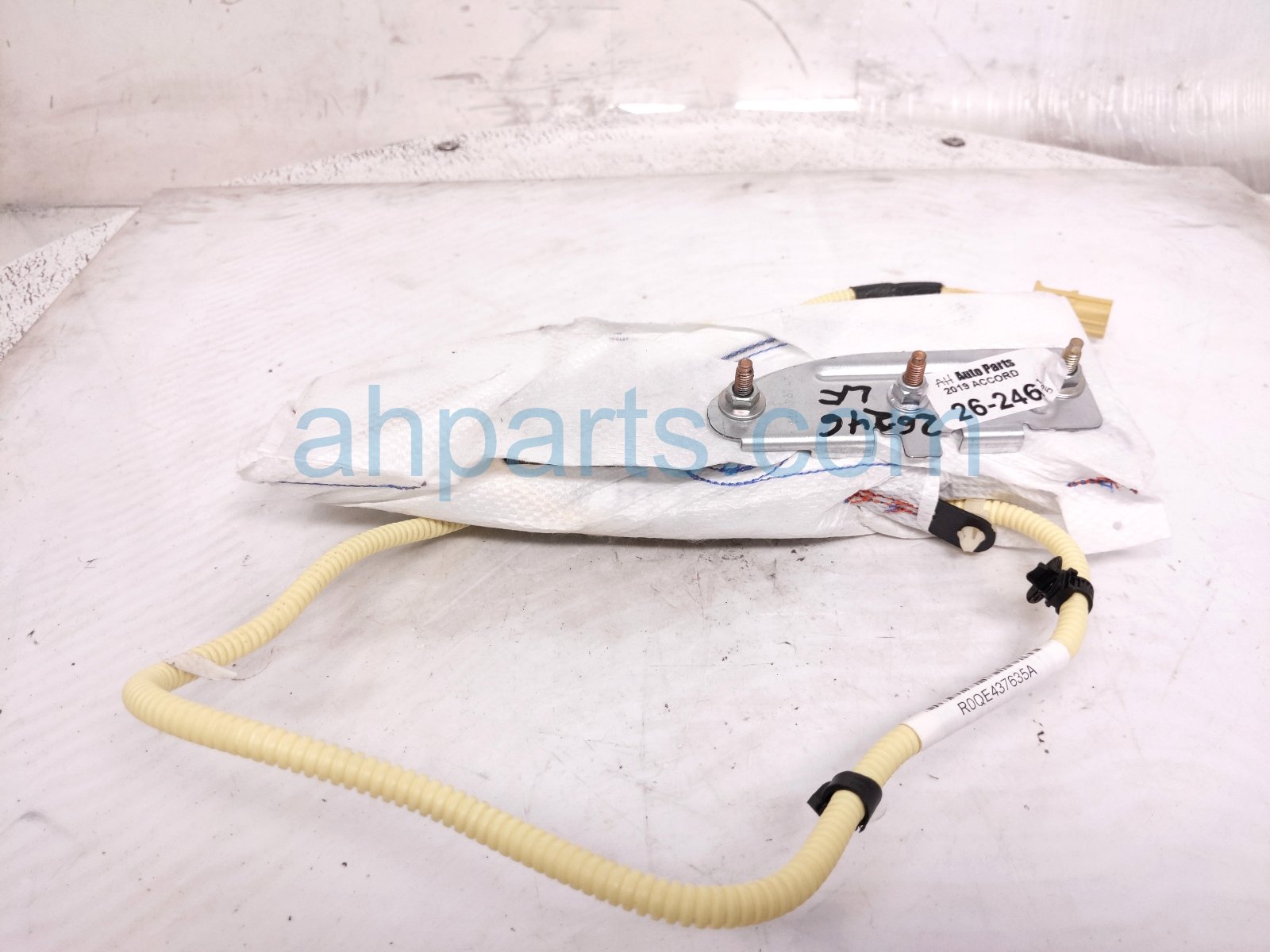 2019 Honda Accord Driver Seat Airbag 78055 TVA A82 Replacement 2019 Honda Accord Driver Seat Airbag 78055 TVA A82 Replacement thumbnail