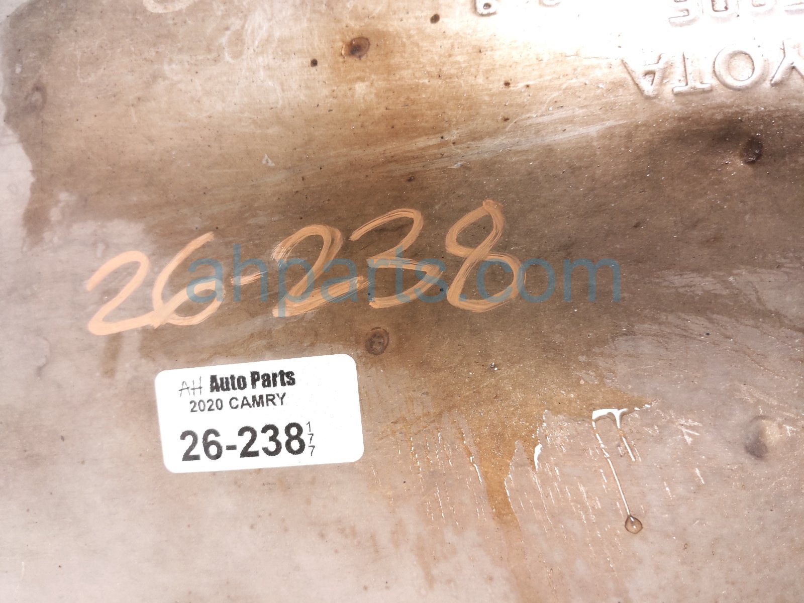 2020 Toyota Camry Passenger Exhaust Muffler Unit Se 2.5l 17430 F0111 Replacement 2020 Toyota Camry Passenger Exhaust Muffler Unit Se 2.5l 17430 F0111 Replacement thumbnail