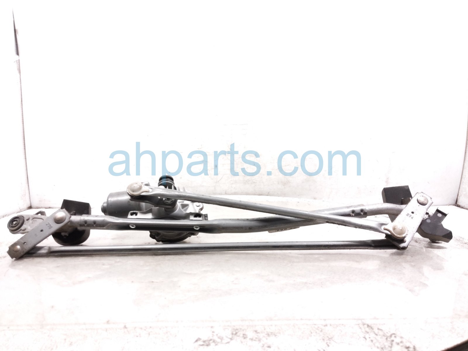 2020 Toyota Camry Front Arms Frt Windshield Wiper Motor & Linkage 85150 06200 Replacement 2020 Toyota Camry Front Arms Frt Windshield Wiper Motor & Linkage 85150 06200 Replacement thumbnail