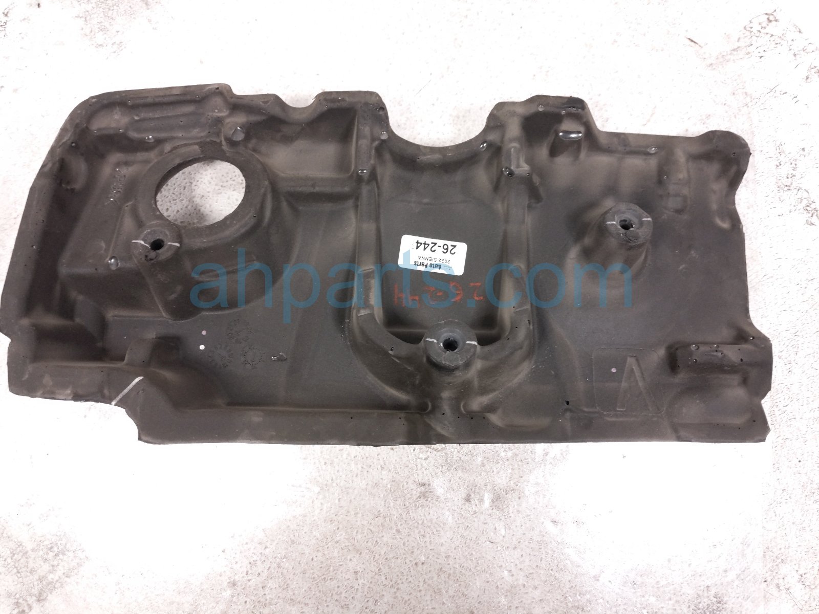 2022 Toyota Sienna Engine Appearance Cover Hybrid 12601 F0080 Replacement 2022 Toyota Sienna Engine Appearance Cover Hybrid 12601 F0080 Replacement thumbnail