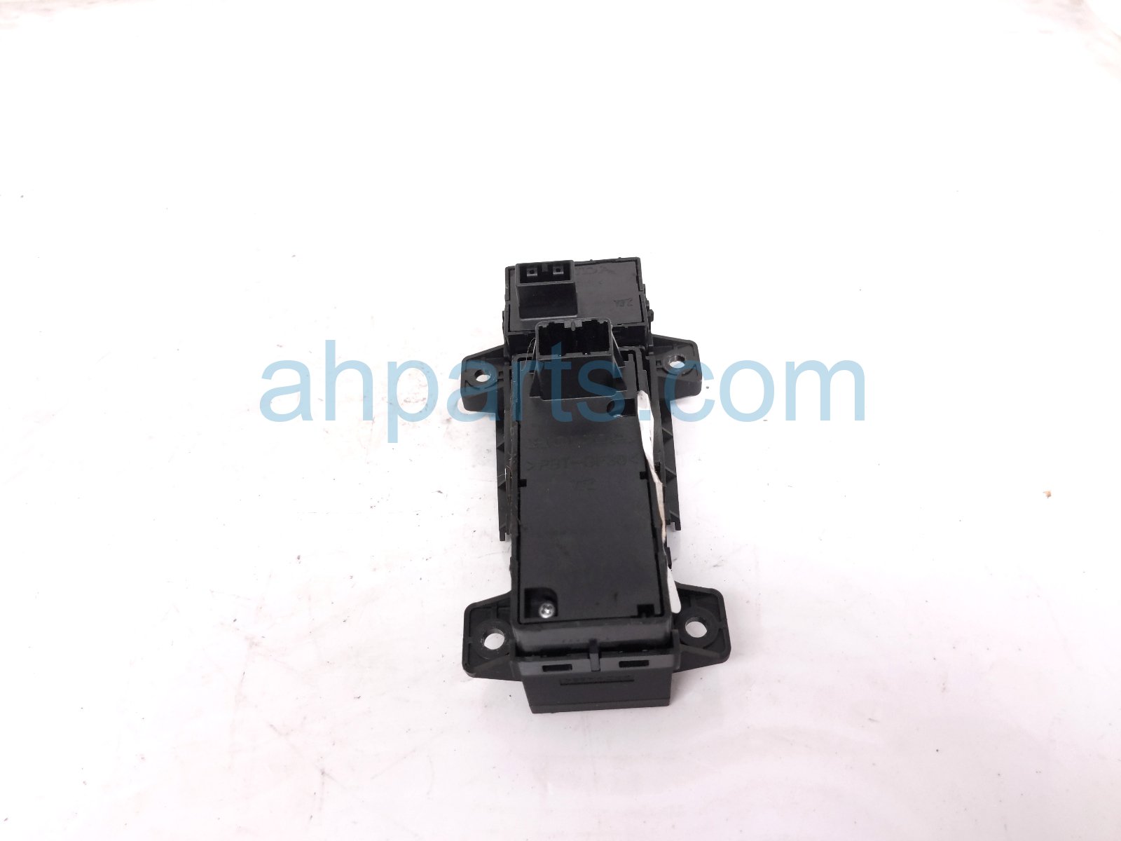2019 Honda Accord Parking Brake & Drive Mode Switch 35355 TVA A61 Replacement 2019 Honda Accord Parking Brake & Drive Mode Switch 35355 TVA A61 Replacement thumbnail