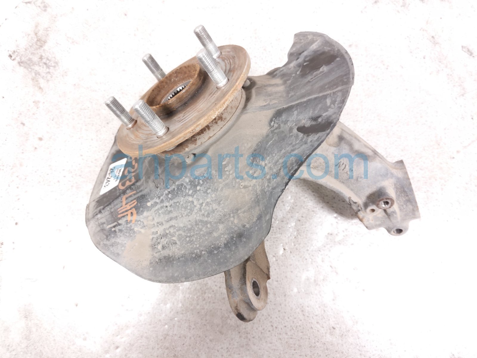 Honda RR/LH SPINDLE KNUCKLE HUB - FWD
