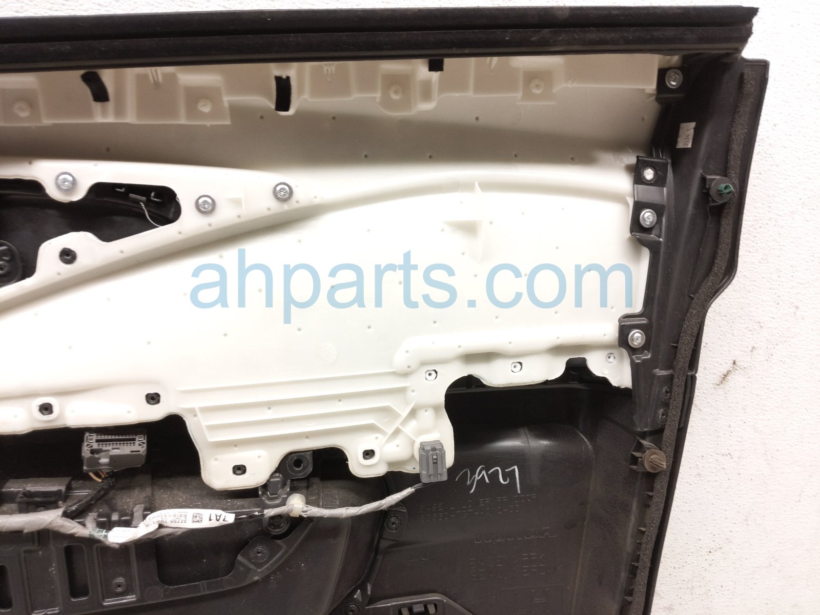 2020 Honda Pilot Trim / Liner Front Driver Interior Door Panel Black 83551 TG7 A04ZA Replacement 2020 Honda Pilot Trim / Liner Front Driver Interior Door Panel Black 83551 TG7 A04ZA Replacement thumbnail