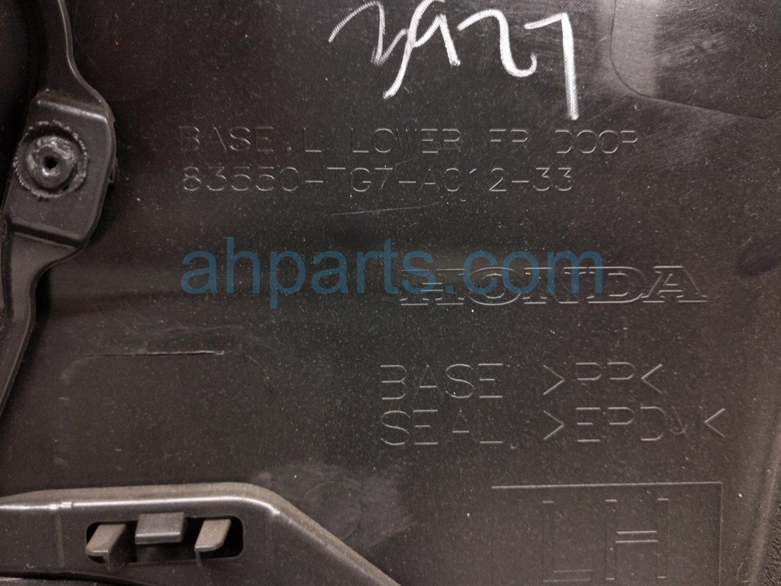 2020 Honda Pilot Trim / Liner Front Driver Interior Door Panel Black 83551 TG7 A04ZA Replacement 2020 Honda Pilot Trim / Liner Front Driver Interior Door Panel Black 83551 TG7 A04ZA Replacement thumbnail