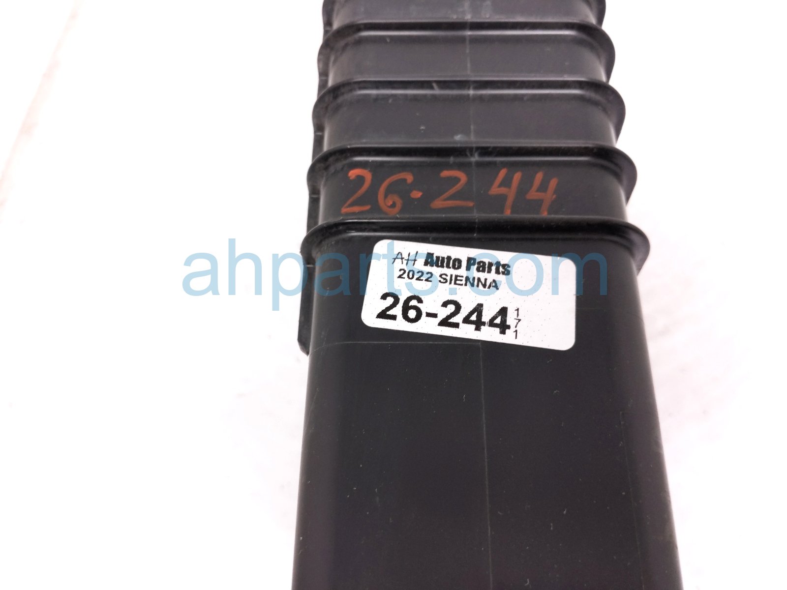 2022 Toyota Sienna Fuel Vapor Charcoal Canister 2.5l 77740 0E140 Replacement 2022 Toyota Sienna Fuel Vapor Charcoal Canister 2.5l 77740 0E140 Replacement thumbnail