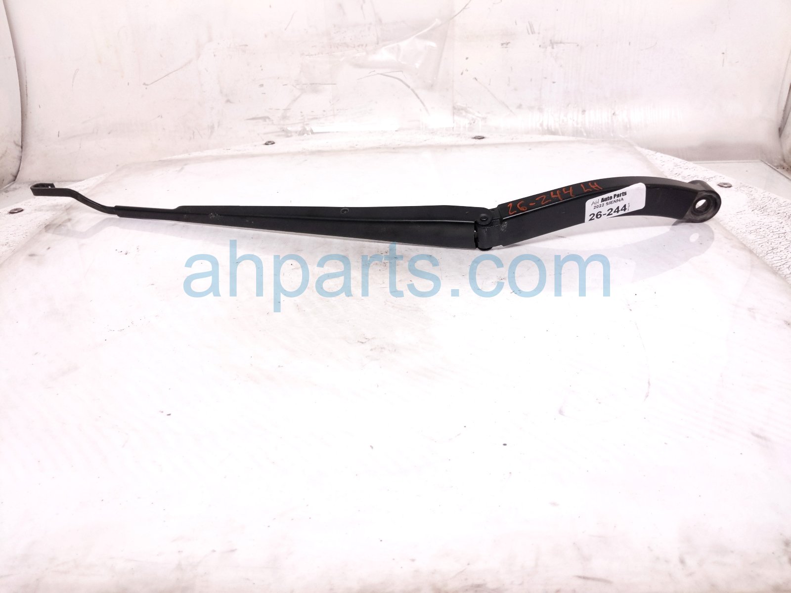 2022 Toyota Sienna Driver Side Windshield Wiper Arm 85221 08040 Replacement 2022 Toyota Sienna Driver Side Windshield Wiper Arm 85221 08040 Replacement thumbnail