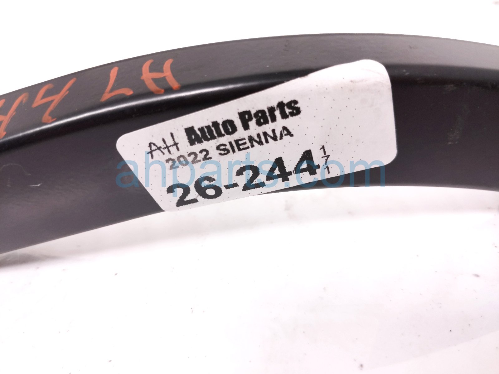 2022 Toyota Sienna Driver Side Windshield Wiper Arm 85221 08040 Replacement 2022 Toyota Sienna Driver Side Windshield Wiper Arm 85221 08040 Replacement thumbnail