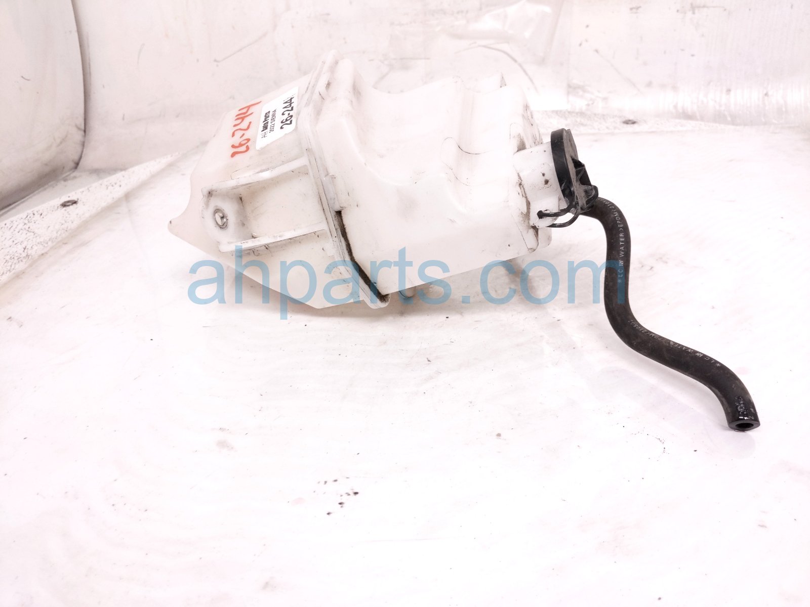 2022 Toyota Sienna Coolant Overflow Reservoir Tank 16470 0P130 Replacement 2022 Toyota Sienna Coolant Overflow Reservoir Tank 16470 0P130 Replacement thumbnail