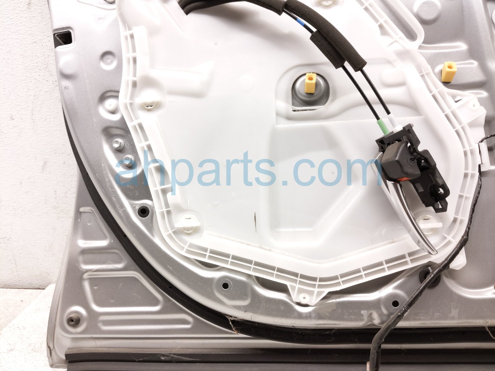 2018 Toyota Camry Front Driver Door Silver No Mirror/trim 67002 33251 Replacement 2018 Toyota Camry Front Driver Door Silver No Mirror/trim 67002 33251 Replacement thumbnail