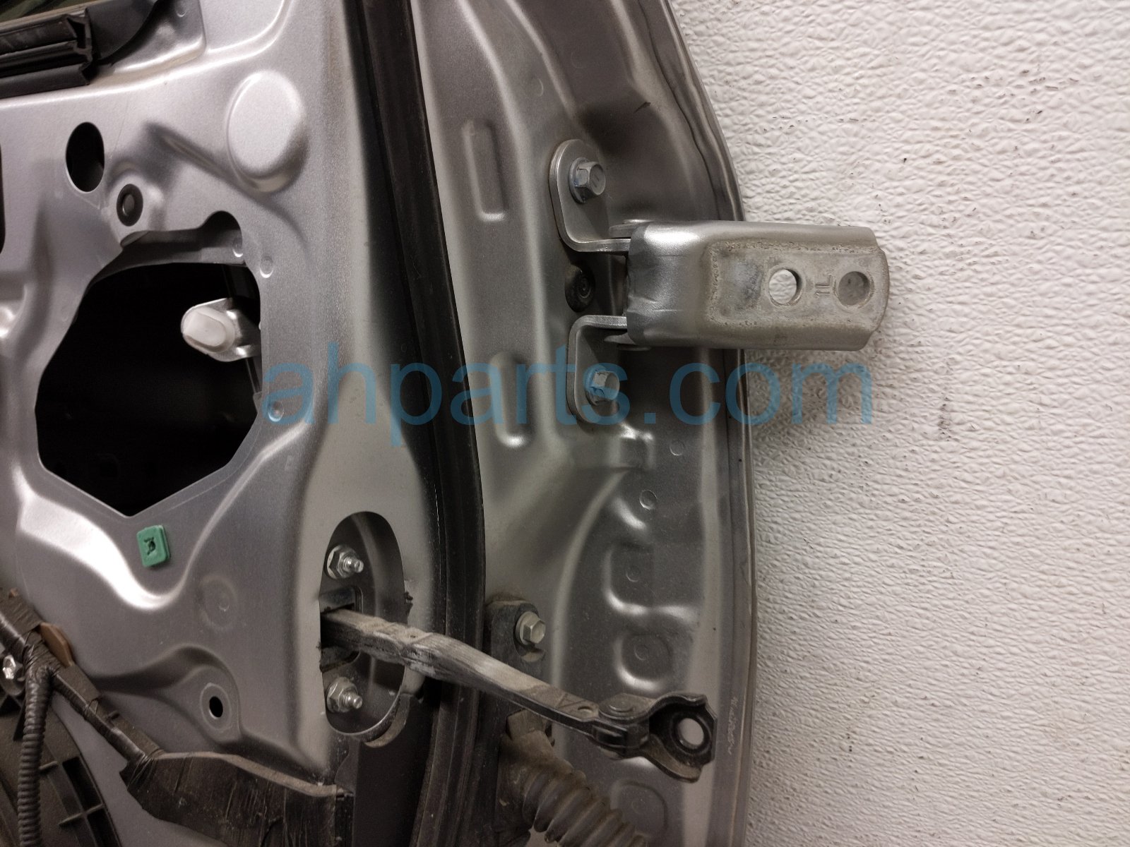 2018 Toyota Camry Front Driver Door Silver No Mirror/trim 67002 33251 Replacement 2018 Toyota Camry Front Driver Door Silver No Mirror/trim 67002 33251 Replacement thumbnail