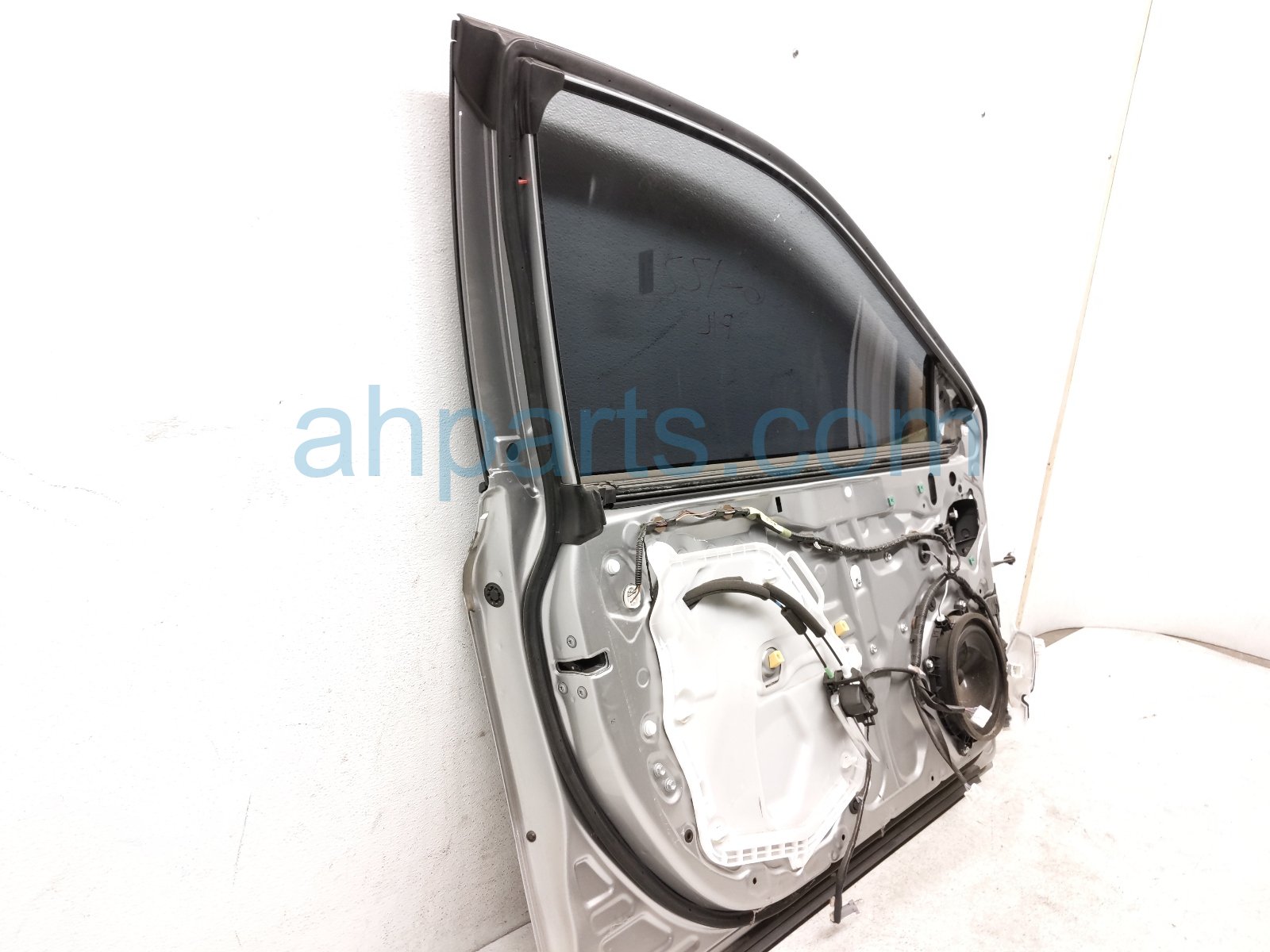 2018 Toyota Camry Front Driver Door Silver No Mirror/trim 67002 33251 Replacement 2018 Toyota Camry Front Driver Door Silver No Mirror/trim 67002 33251 Replacement thumbnail