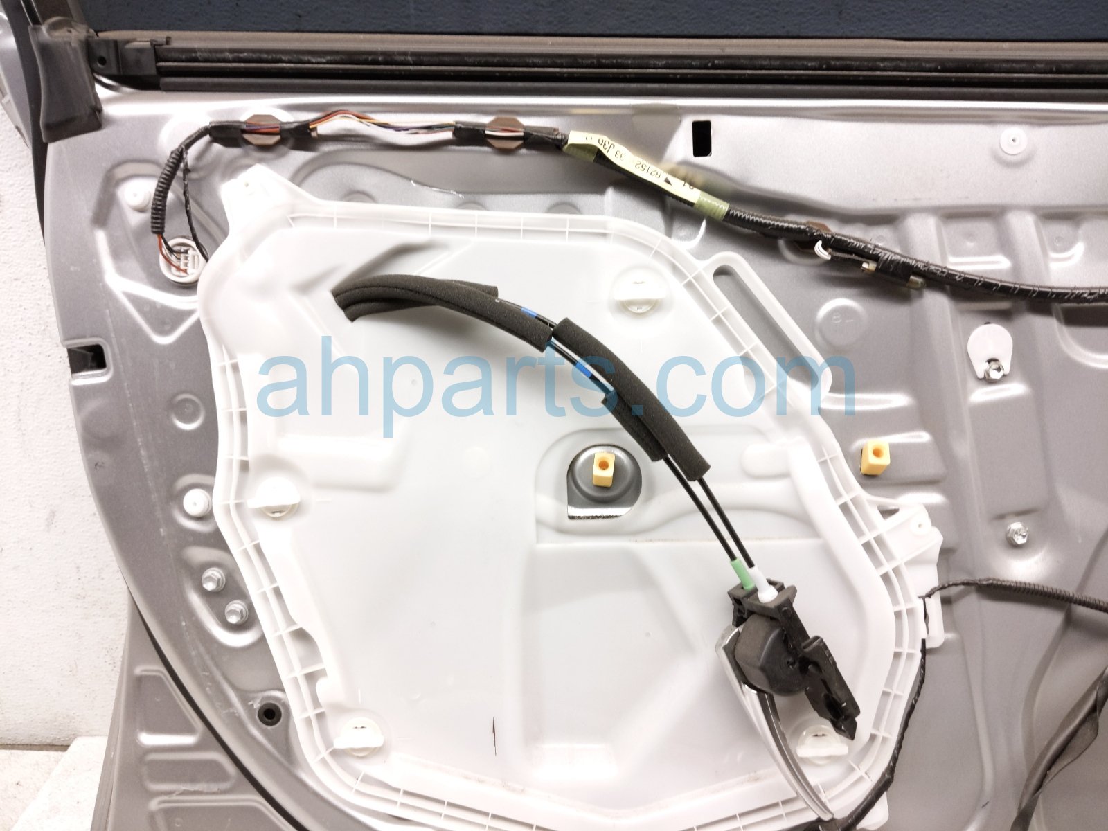 2018 Toyota Camry Front Driver Door Silver No Mirror/trim 67002 33251 Replacement 2018 Toyota Camry Front Driver Door Silver No Mirror/trim 67002 33251 Replacement thumbnail