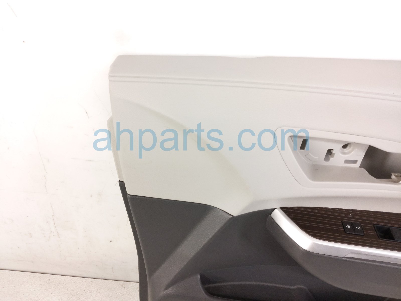 2022 Toyota Sienna Trim / Liner Front Passenger Interior Door Panel Grey Xle 67610 08240 B3 Replacement 2022 Toyota Sienna Trim / Liner Front Passenger Interior Door Panel Grey Xle 67610 08240 B3 Replacement thumbnail