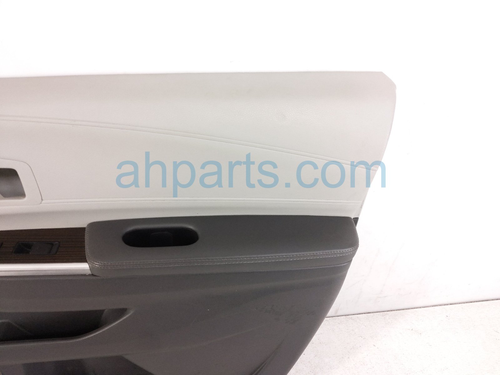 2022 Toyota Sienna Trim / Liner Front Passenger Interior Door Panel Grey Xle 67610 08240 B3 Replacement 2022 Toyota Sienna Trim / Liner Front Passenger Interior Door Panel Grey Xle 67610 08240 B3 Replacement thumbnail