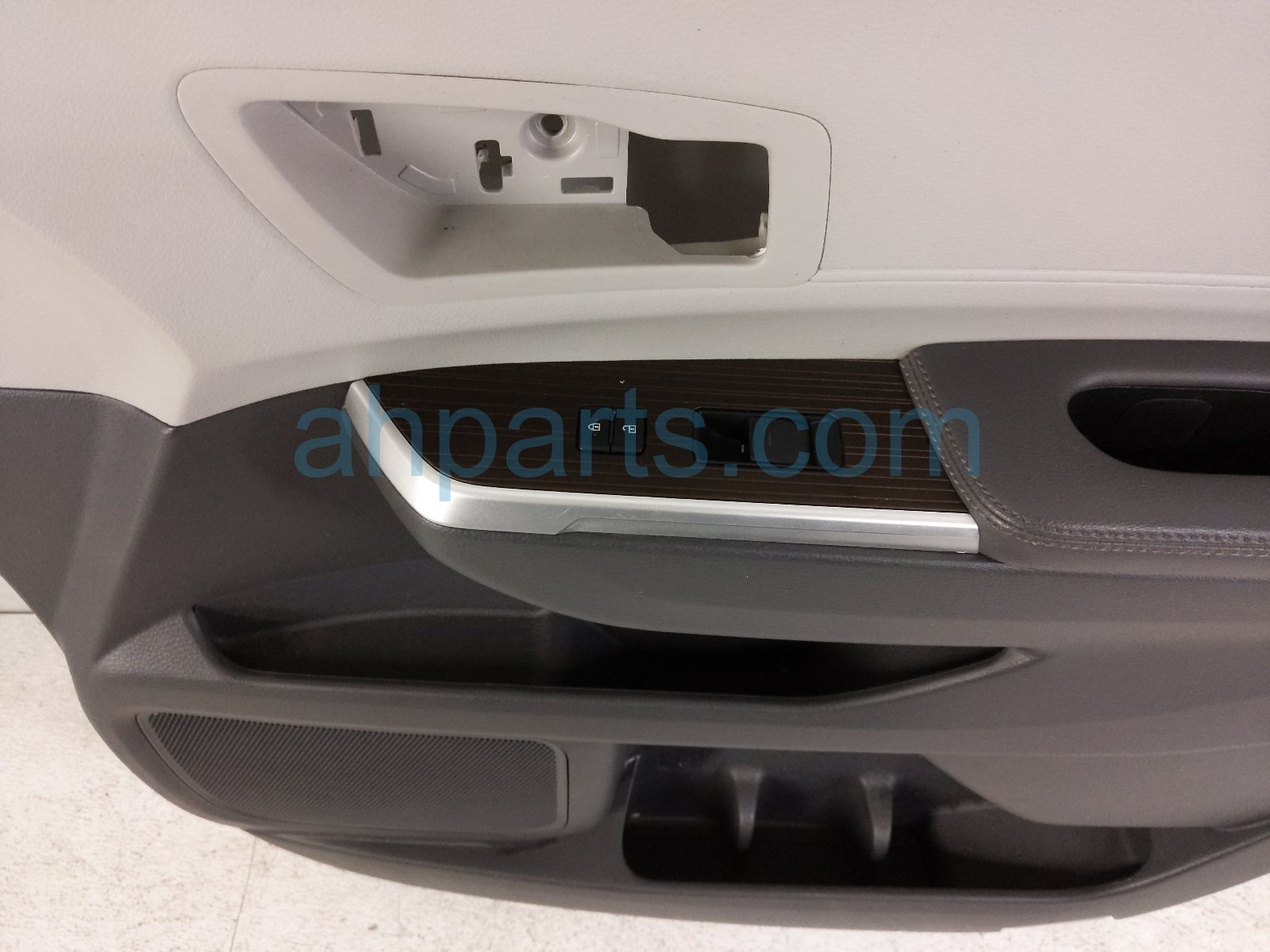 2022 Toyota Sienna Trim / Liner Front Passenger Interior Door Panel Grey Xle 67610 08240 B3 Replacement 2022 Toyota Sienna Trim / Liner Front Passenger Interior Door Panel Grey Xle 67610 08240 B3 Replacement thumbnail