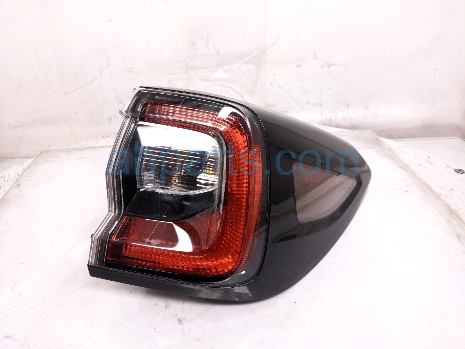 2025 Subaru Outback Legacy Light / Rear Passenger Tail Lamp (on Body) 84201AN00B Replacement 2025 Subaru Outback Legacy Light / Rear Passenger Tail Lamp (on Body) 84201AN00B Replacement thumbnail