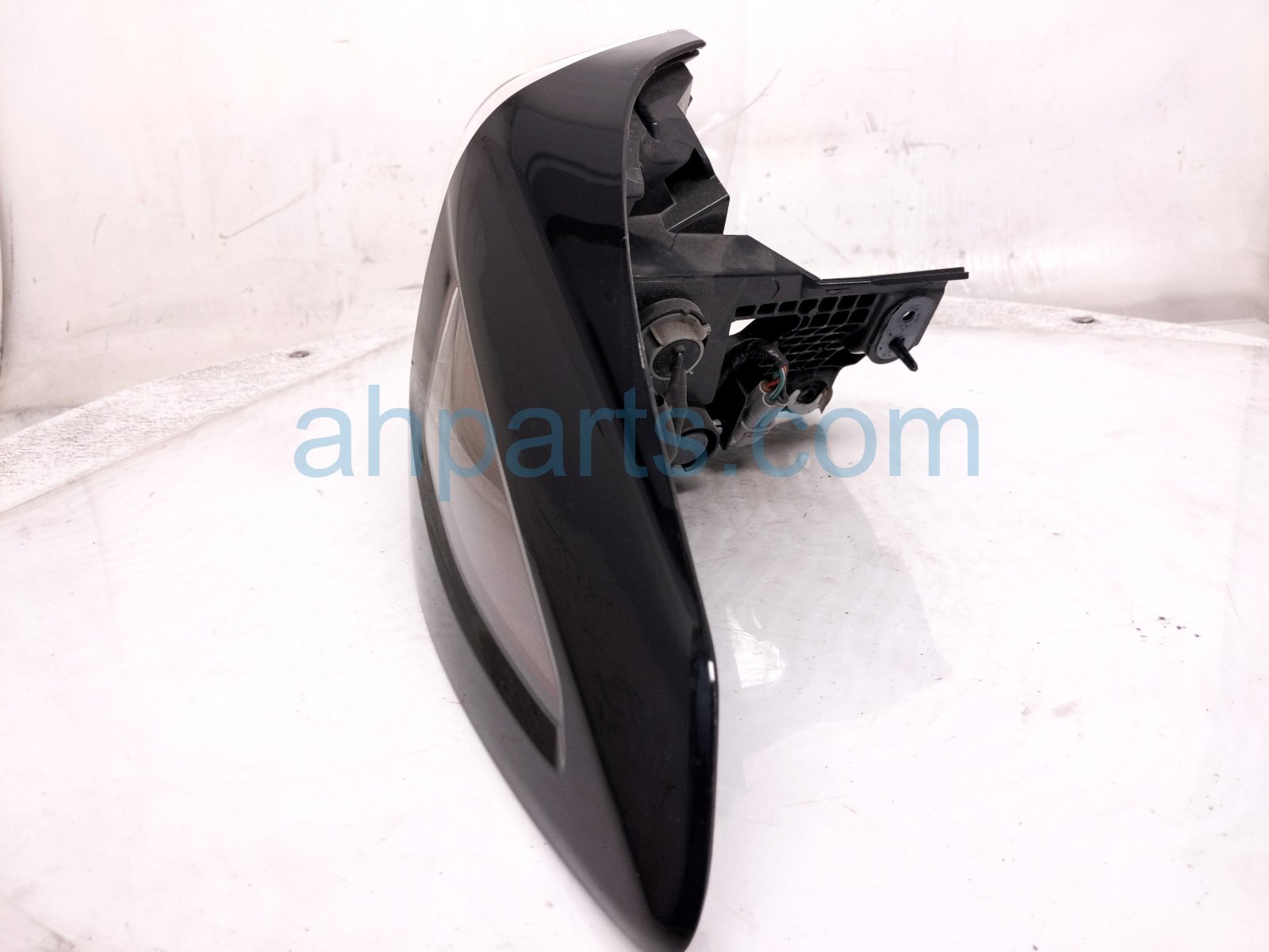 2025 Subaru Outback Legacy Light / Rear Passenger Tail Lamp (on Body) 84201AN00B Replacement 2025 Subaru Outback Legacy Light / Rear Passenger Tail Lamp (on Body) 84201AN00B Replacement thumbnail