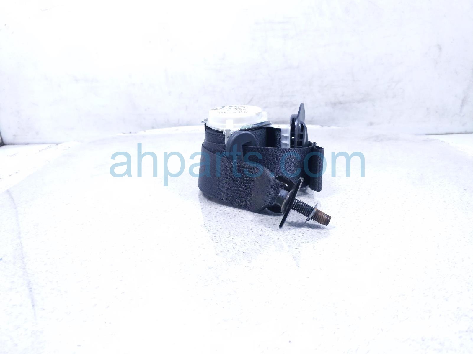 2020 Ford Explorer Rear Seat 3rd Row Passenger Belt Retractor Black LB5Z 78613B84 AA Replacement 2020 Ford Explorer Rear Seat 3rd Row Passenger Belt Retractor Black LB5Z 78613B84 AA Replacement thumbnail