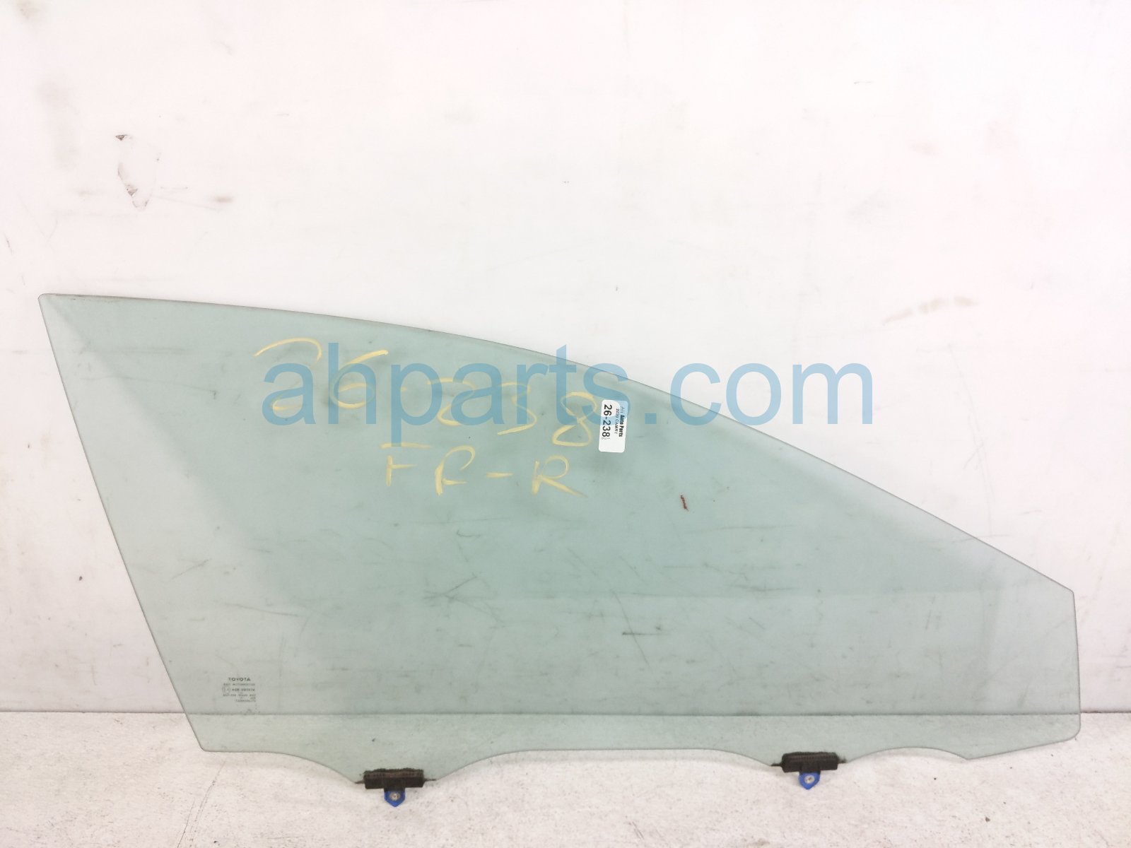 Toyota FR/RH DOOR GLASS WINDOW