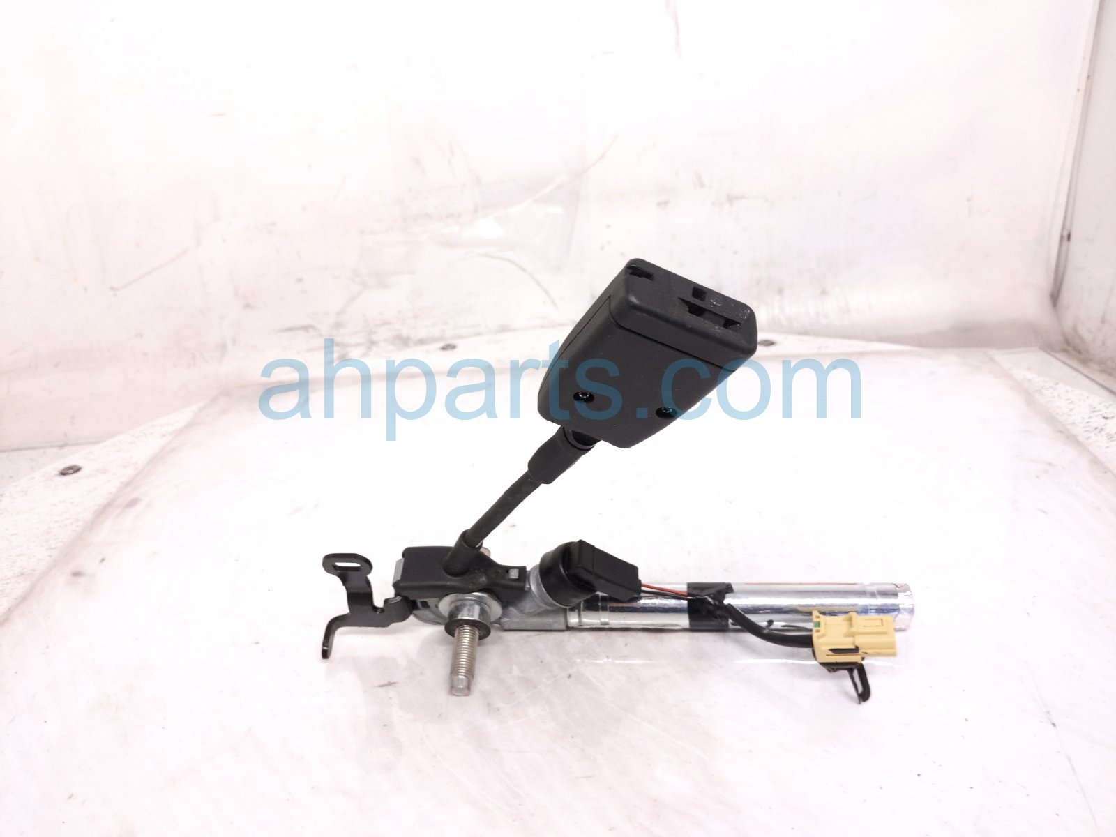 2018 Honda Accord Front Passenger Buckle/pretensioner Black 81425 TVA A01ZA Replacement 2018 Honda Accord Front Passenger Buckle/pretensioner Black 81425 TVA A01ZA Replacement thumbnail