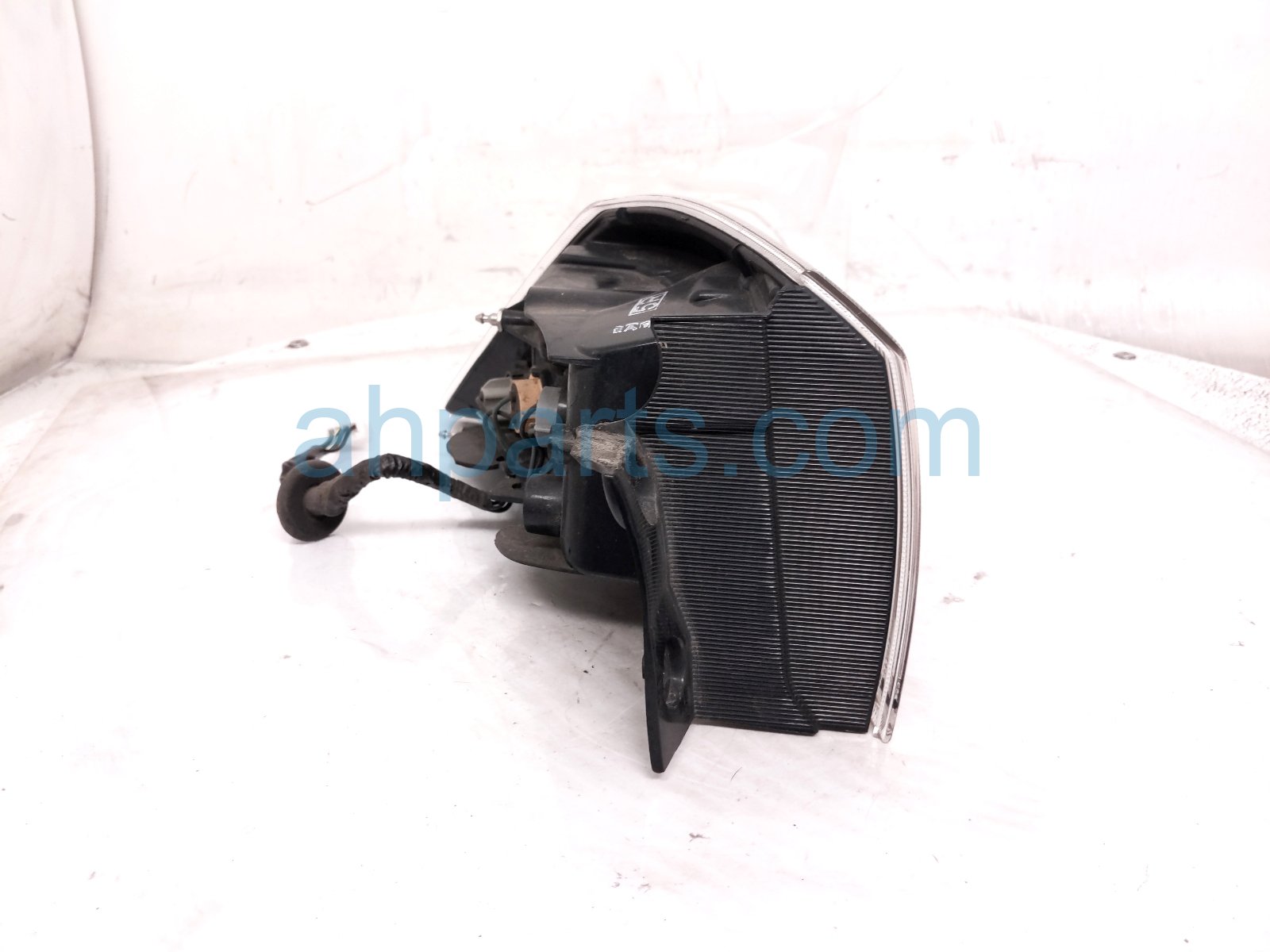 2015 Mitsubishi Lancermit Light / Rear Passenger Tail Lamp (on Body) 8330A622 Replacement 2015 Mitsubishi Lancermit Light / Rear Passenger Tail Lamp (on Body) 8330A622 Replacement thumbnail