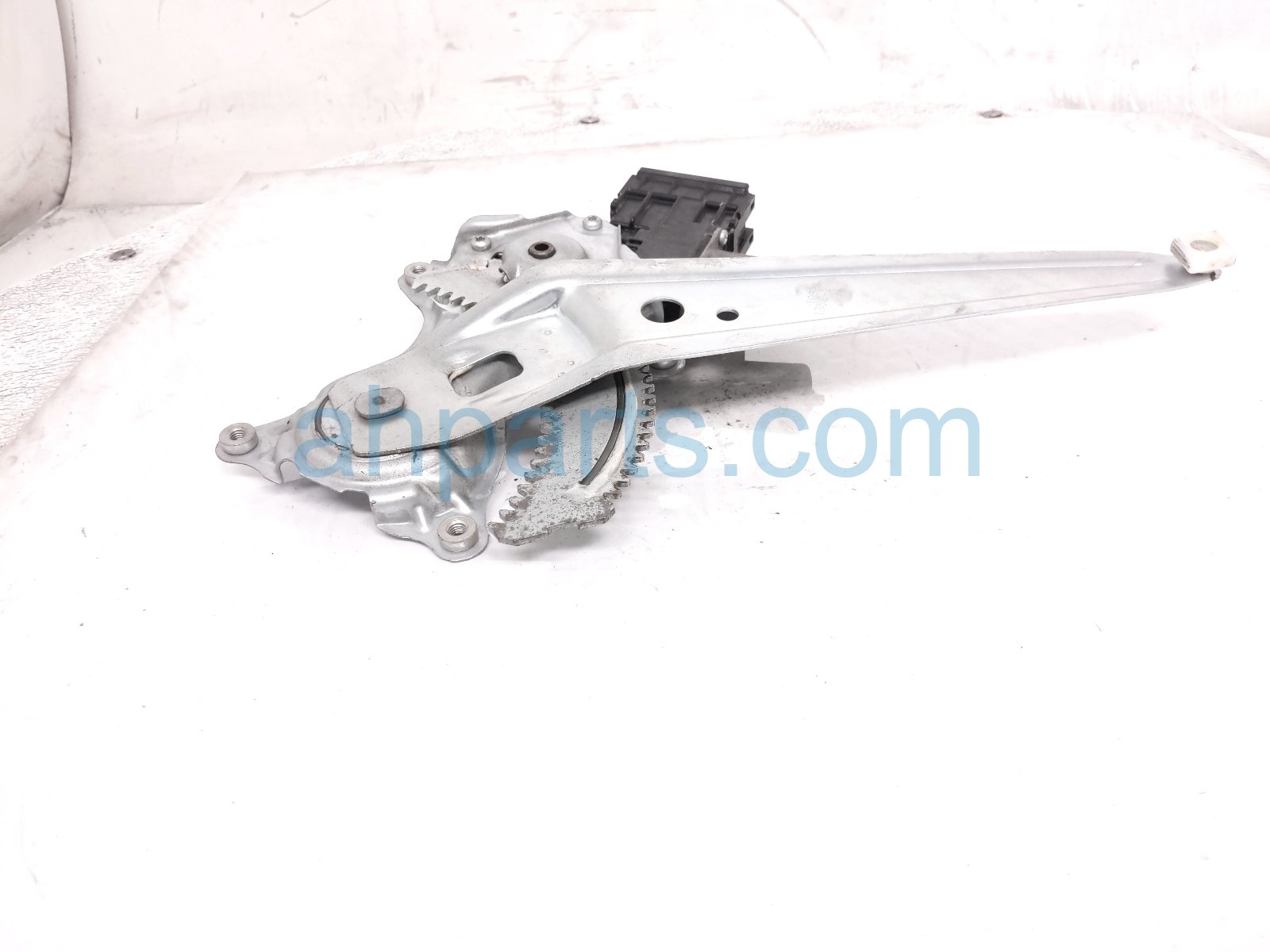 2020 Toyota Camry Rear Passenger Window Regulator & Motor 85720 06350 Replacement 2020 Toyota Camry Rear Passenger Window Regulator & Motor 85720 06350 Replacement thumbnail