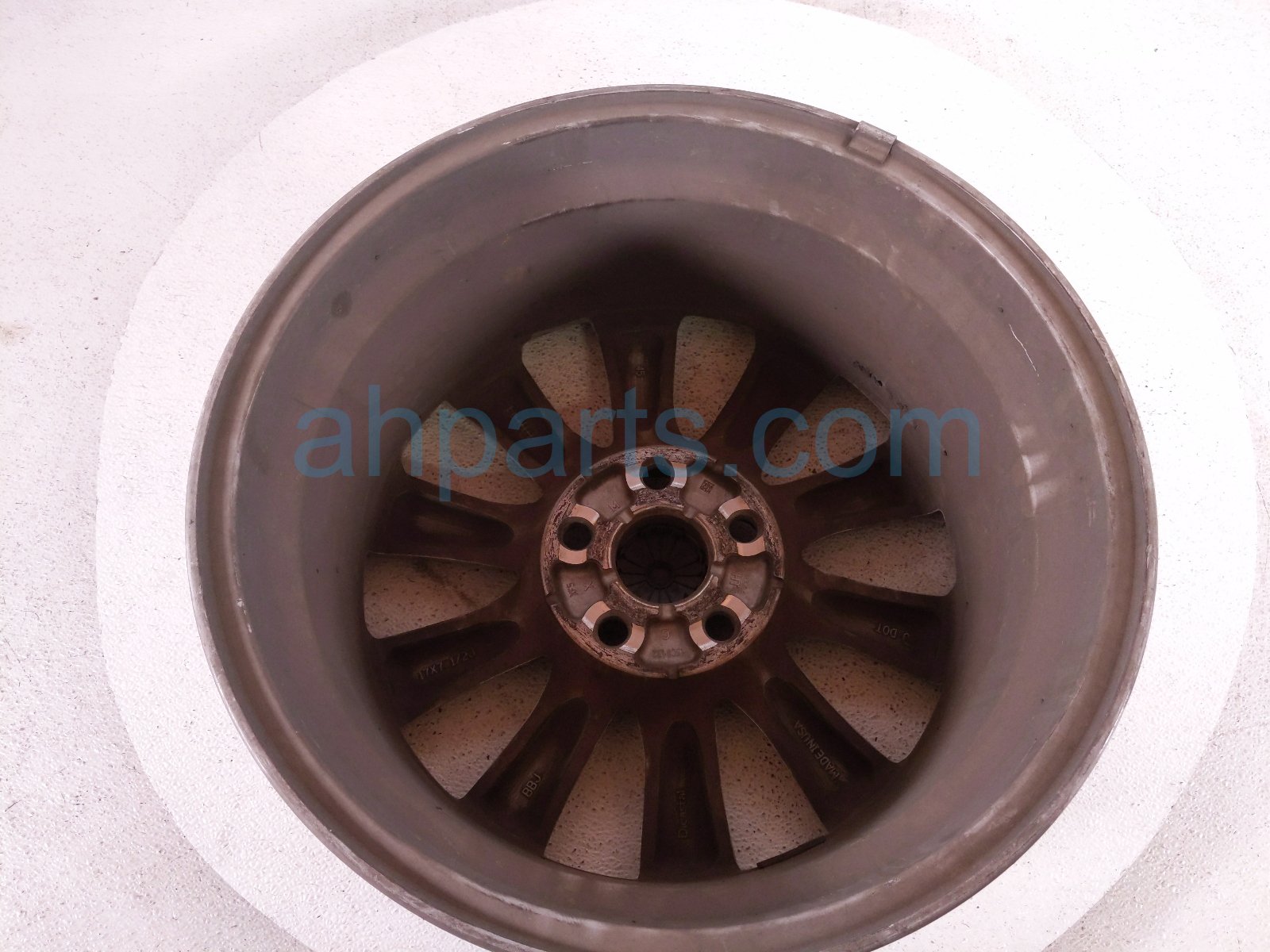 2020 Toyota Camry Rear Driver Wheel / Rim 17x7.5j 42611 06E01 Replacement 2020 Toyota Camry Rear Driver Wheel / Rim 17x7.5j 42611 06E01 Replacement thumbnail