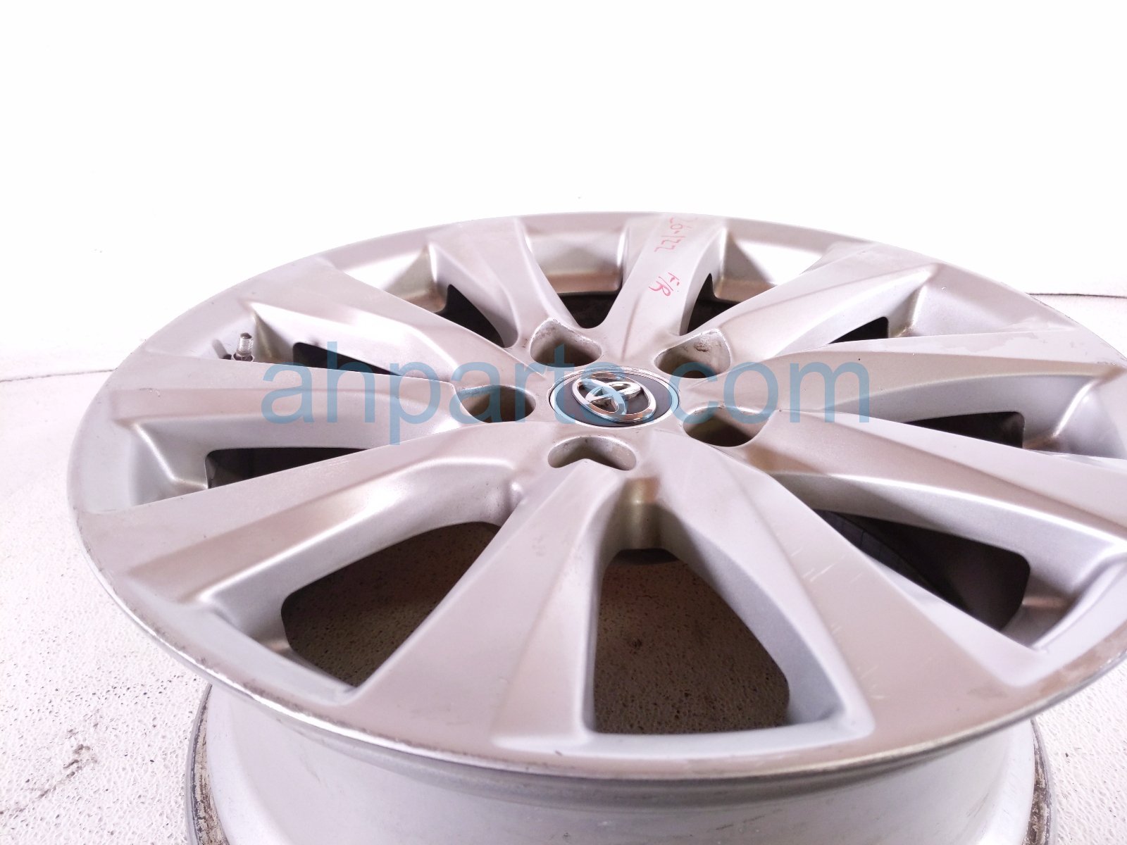 2018 Toyota Camry Front Passenger Wheel / Rim 17x7.5 42611 33C60 Replacement 2018 Toyota Camry Front Passenger Wheel / Rim 17x7.5 42611 33C60 Replacement thumbnail