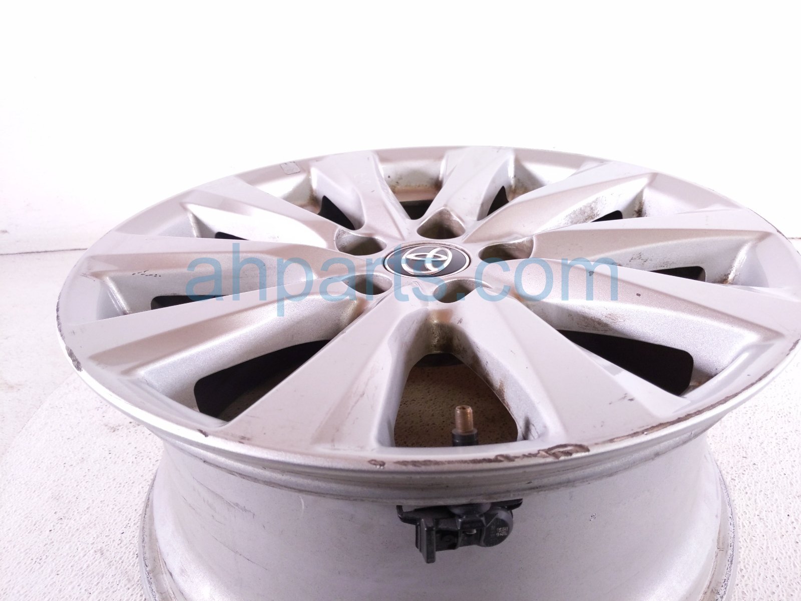 2020 Toyota Camry Front Passenger Wheel / Rim 17x7.5j 42611 06E01 Replacement 2020 Toyota Camry Front Passenger Wheel / Rim 17x7.5j 42611 06E01 Replacement thumbnail