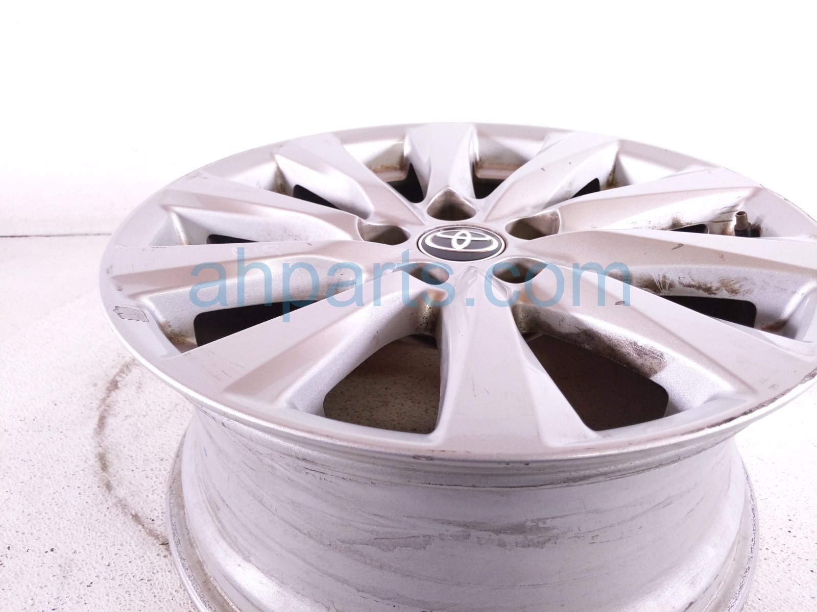 2020 Toyota Camry Front Passenger Wheel / Rim 17x7.5j 42611 06E01 Replacement 2020 Toyota Camry Front Passenger Wheel / Rim 17x7.5j 42611 06E01 Replacement thumbnail