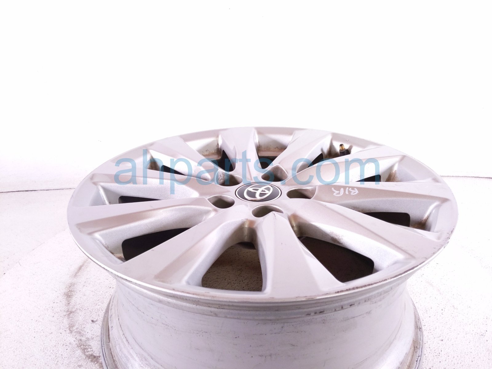 2020 Toyota Camry Rear Passenger Wheel / Rim 17x7.5j 42611 06E01 Replacement 2020 Toyota Camry Rear Passenger Wheel / Rim 17x7.5j 42611 06E01 Replacement thumbnail