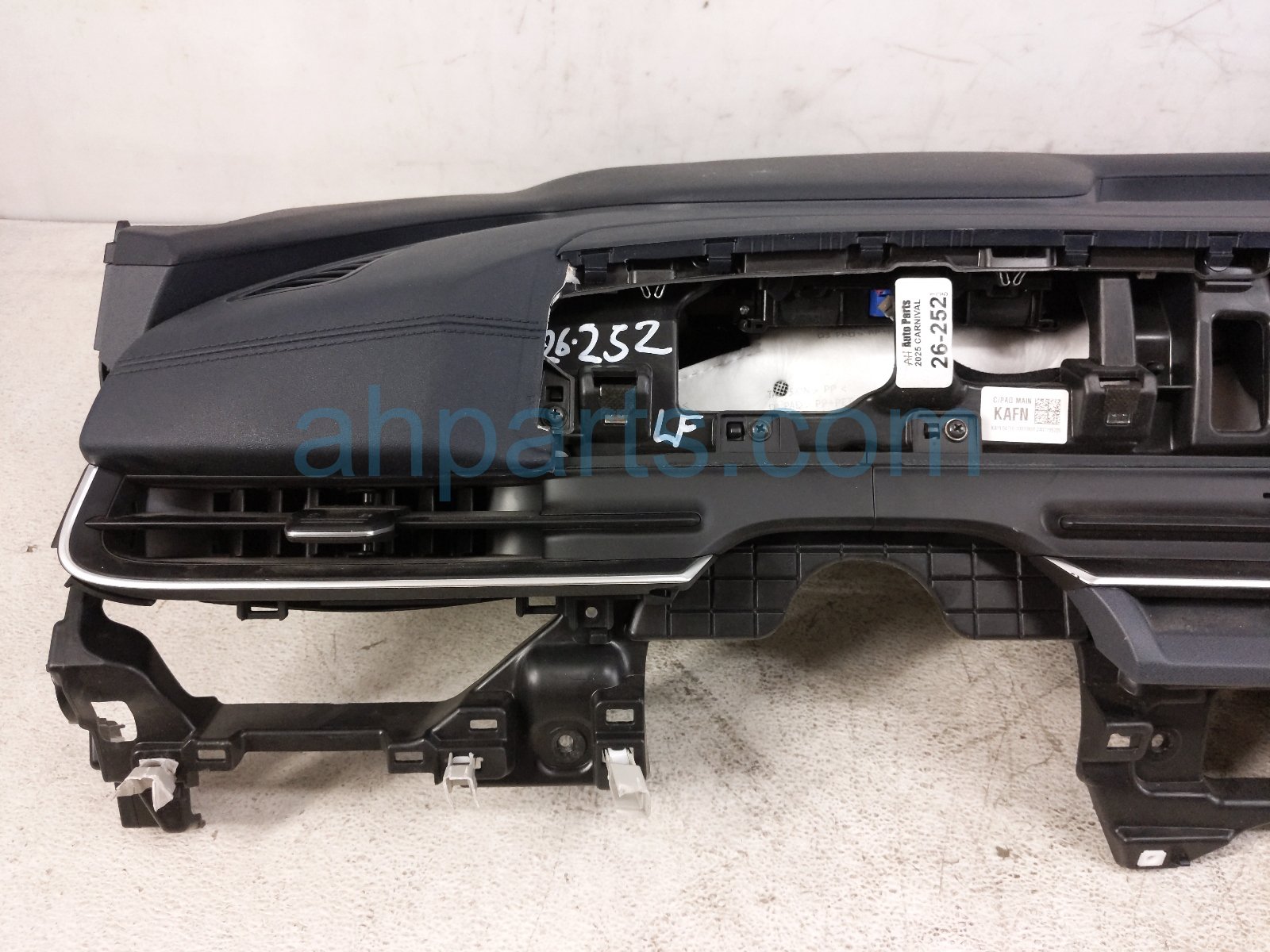 2025 Kia Carnival Dashboard W/ Airbag 84710 R0AF0OFB Replacement 2025 Kia Carnival Dashboard W/ Airbag 84710 R0AF0OFB Replacement thumbnail