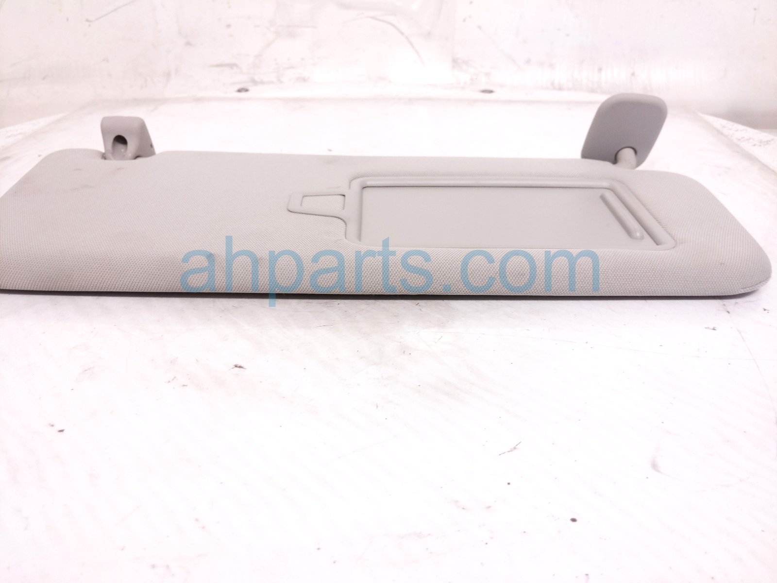 2025 Kia Carnival Passenger Sun Visor Grey 85220 R0130GYT Replacement 2025 Kia Carnival Passenger Sun Visor Grey 85220 R0130GYT Replacement thumbnail