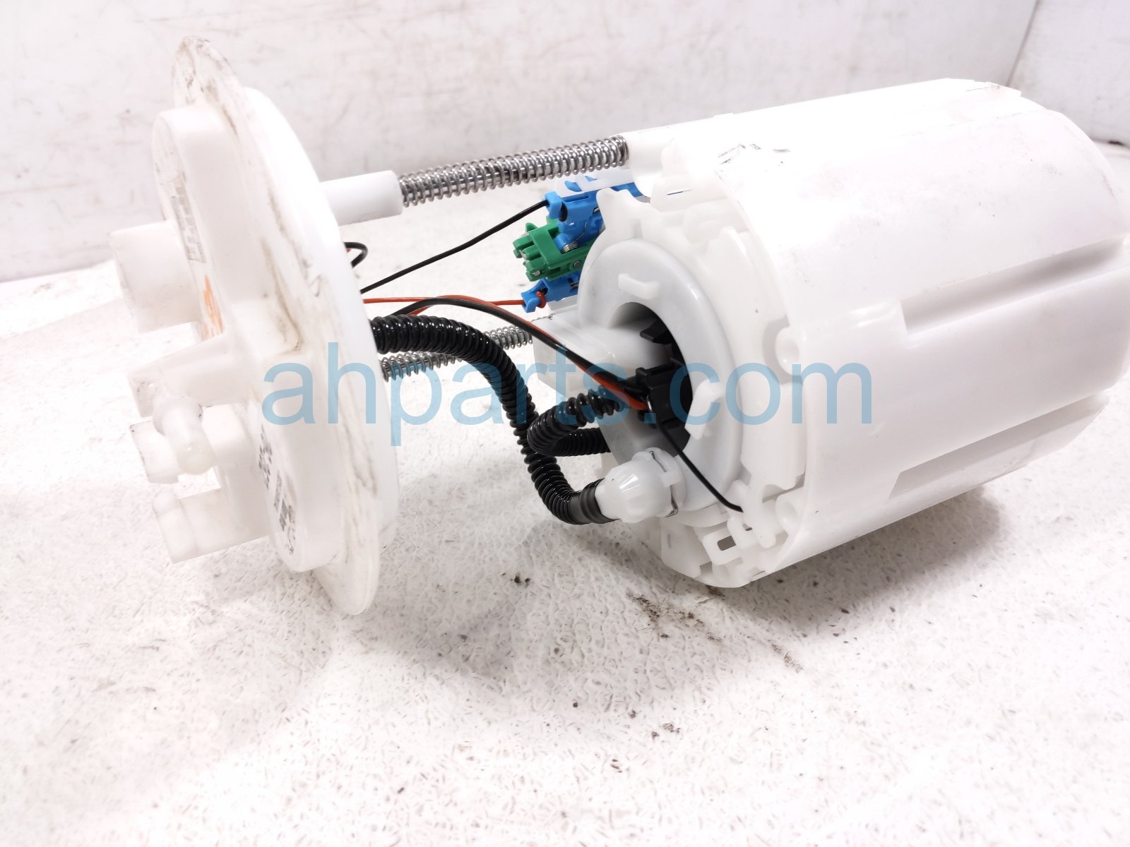 2025 Kia Carnival Gas / Fuel Pump (tank Mounted) 31120 ES500 Replacement 2025 Kia Carnival Gas / Fuel Pump (tank Mounted) 31120 ES500 Replacement thumbnail