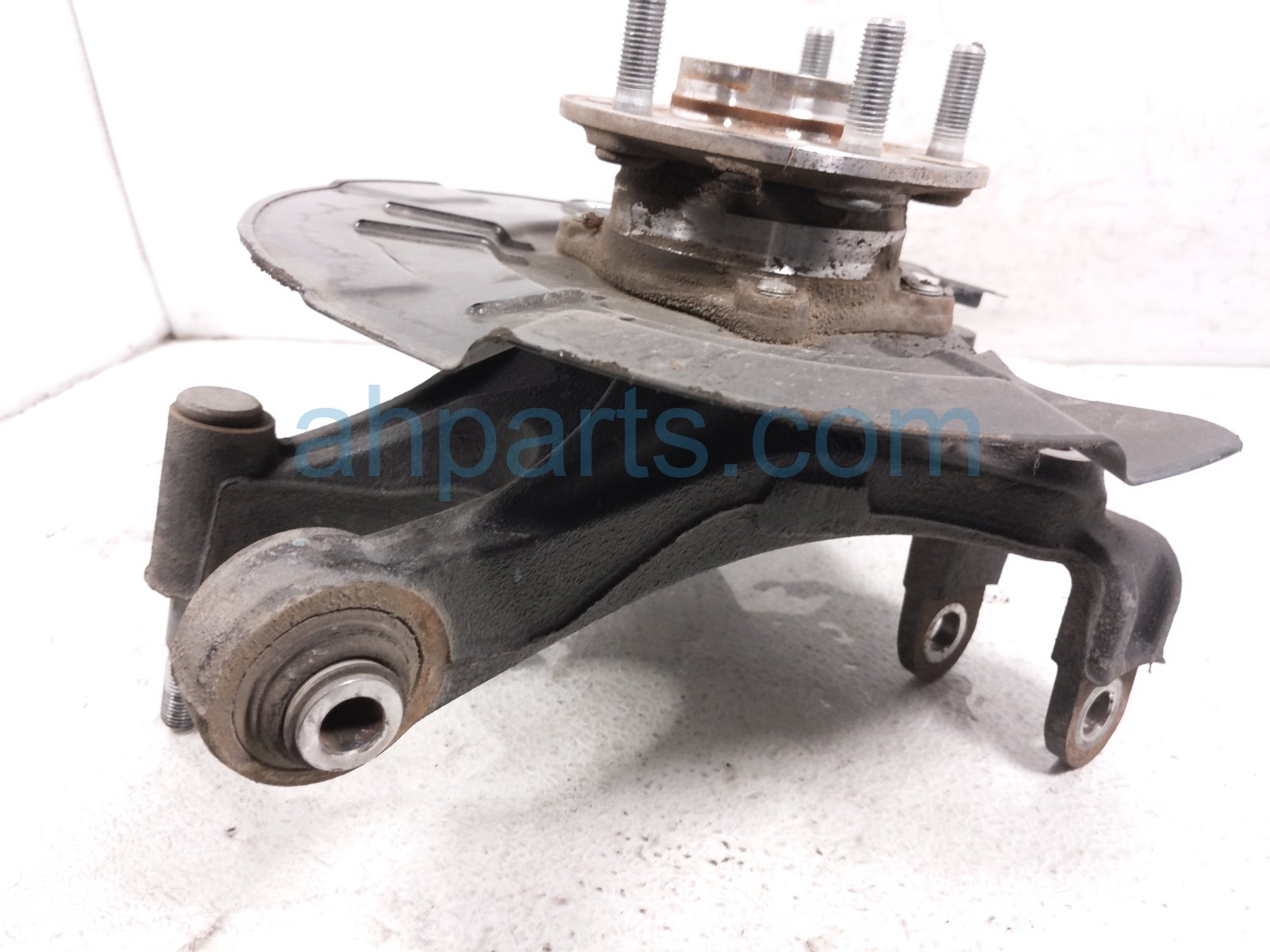 2025 Kia Carnival Axle Stub Rear Driver Spindle Knuckle Hub Fwd 52720 P2000 Replacement 2025 Kia Carnival Axle Stub Rear Driver Spindle Knuckle Hub Fwd 52720 P2000 Replacement thumbnail